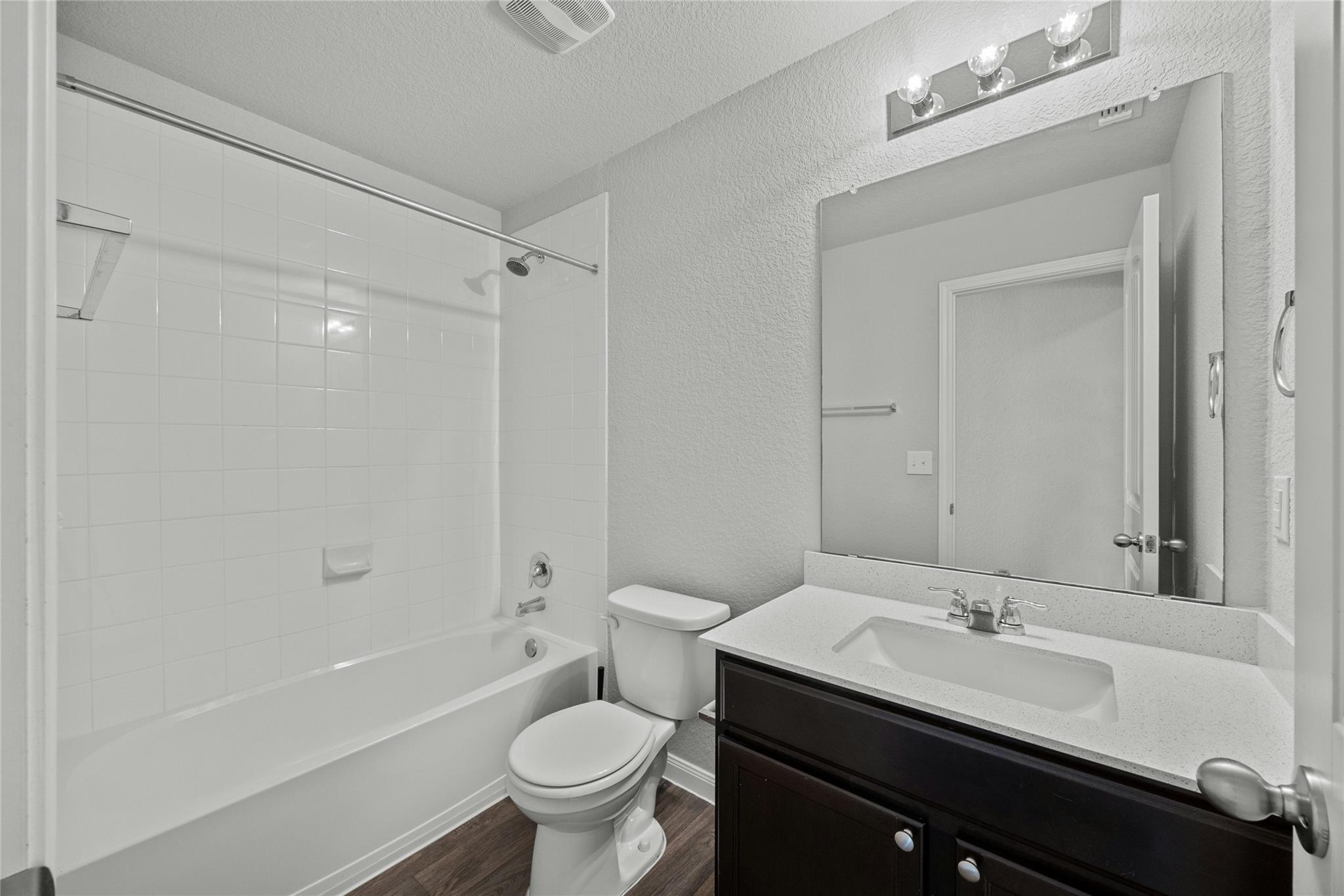 118 Rochester Ln, Hutto, TX 78634