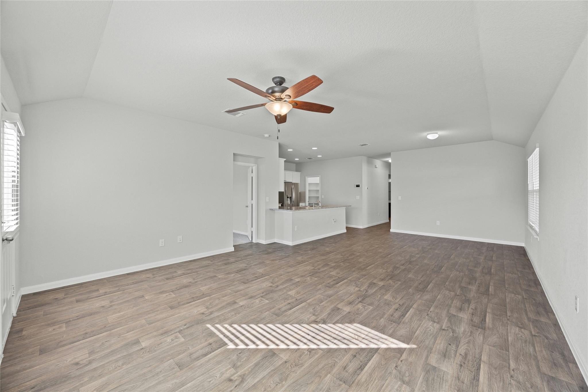 118 Rochester Ln, Hutto, TX 78634