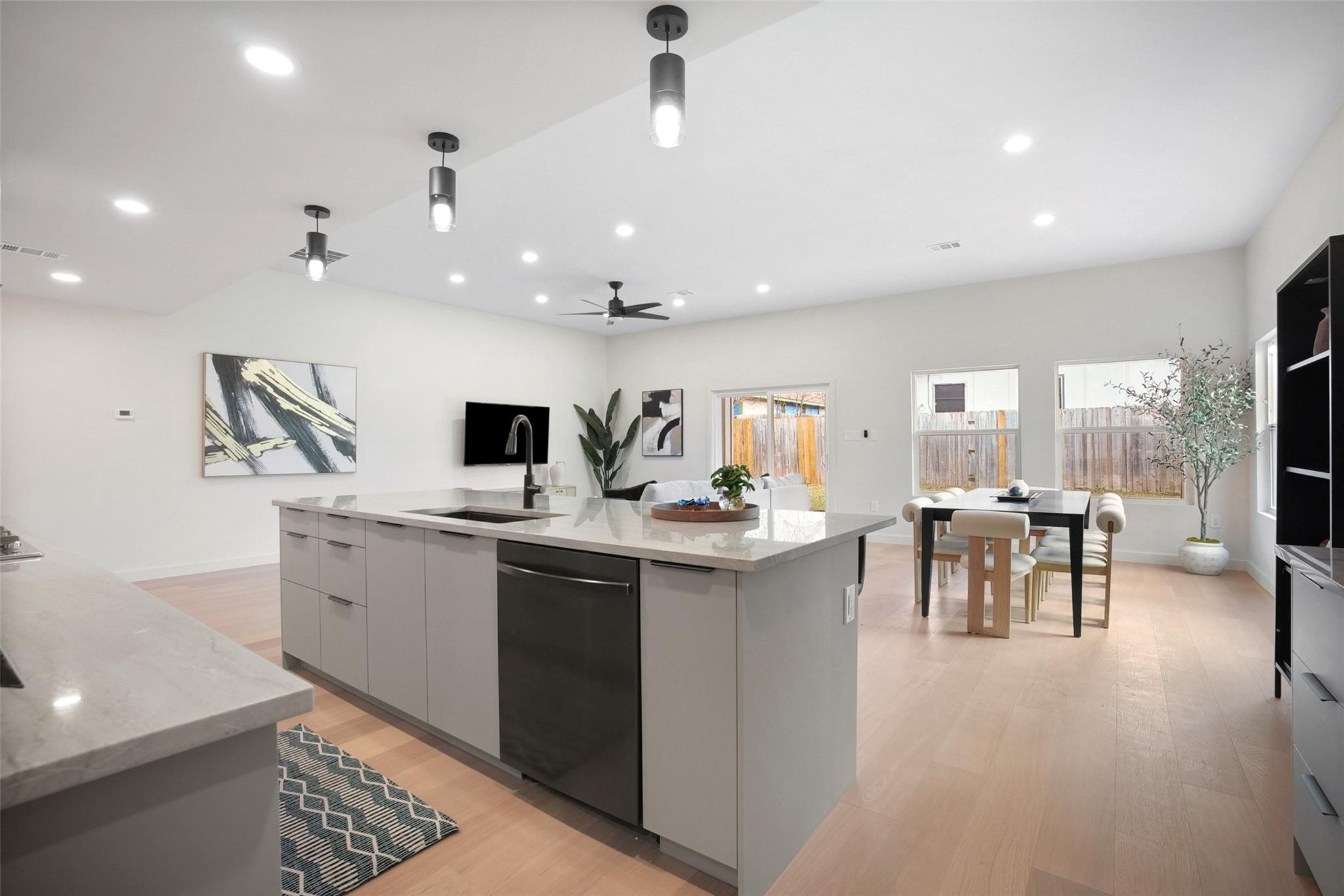 6307 Clubway Ln, Austin, TX 78745