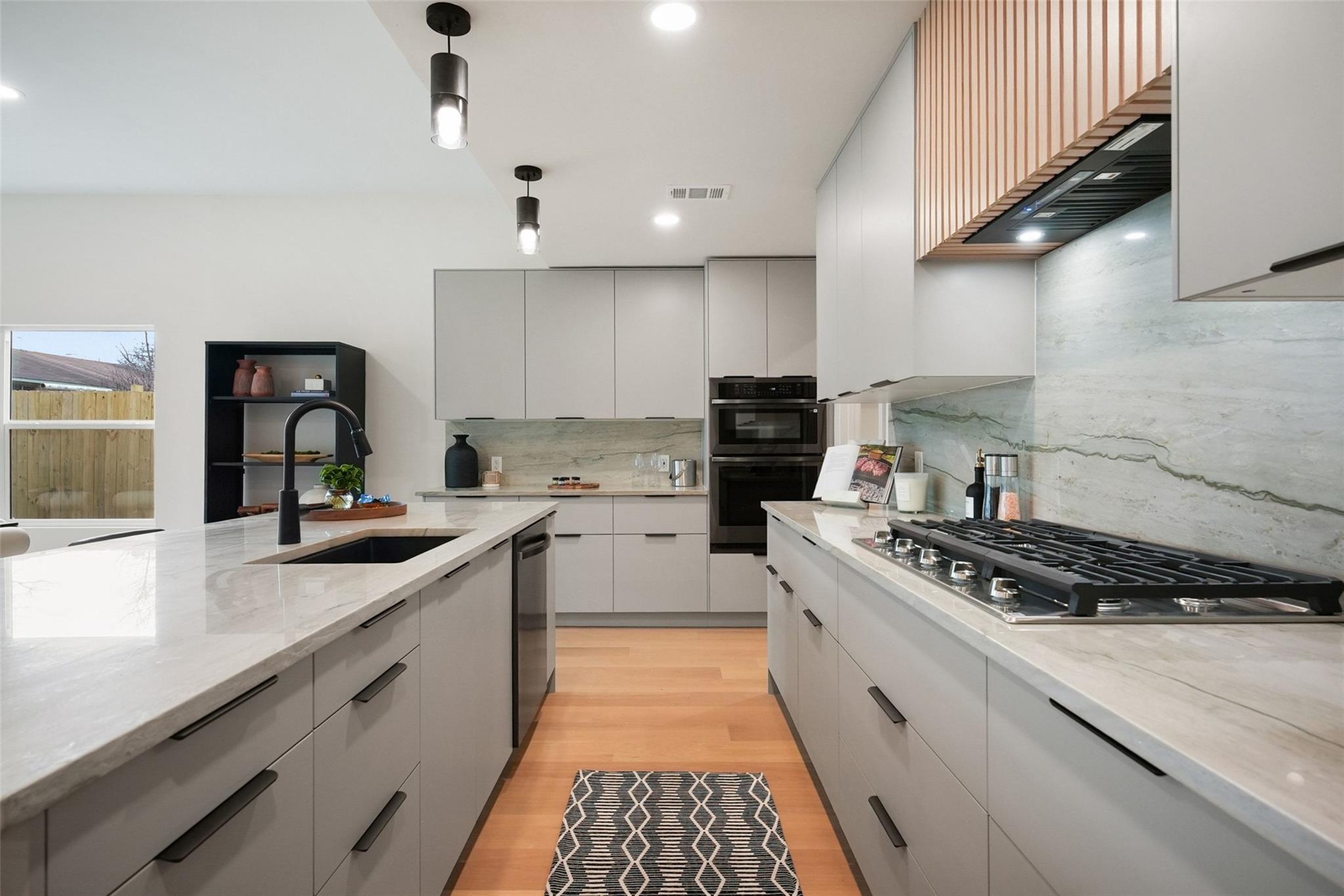 6307 Clubway Ln, Austin, TX 78745