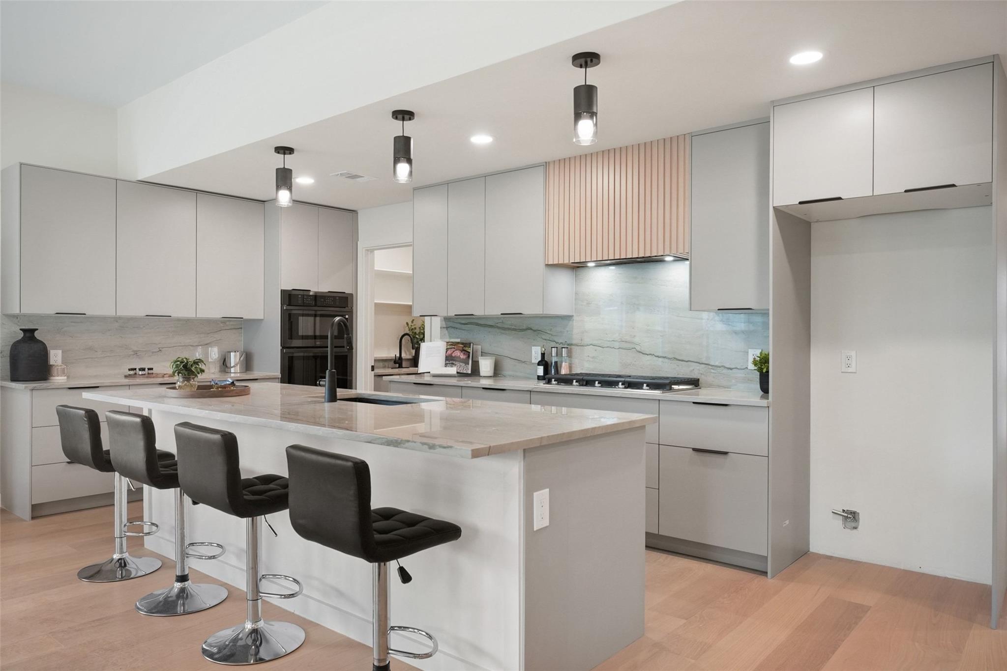 6307 Clubway Ln, Austin, TX 78745