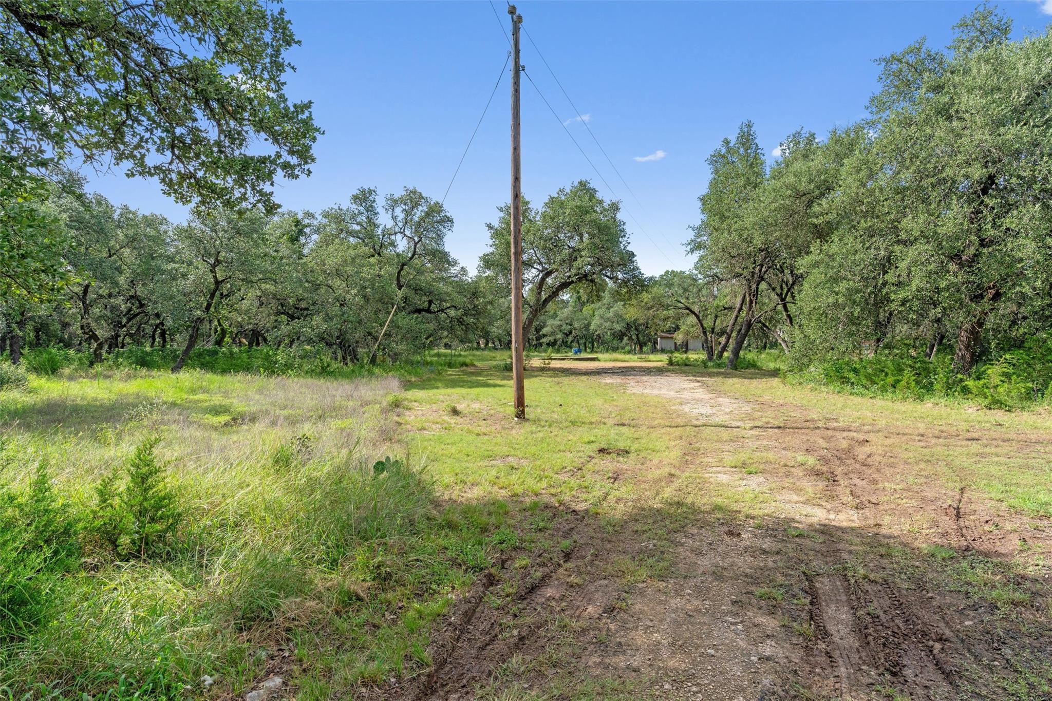 301 County Road 281, Leander, TX 78641