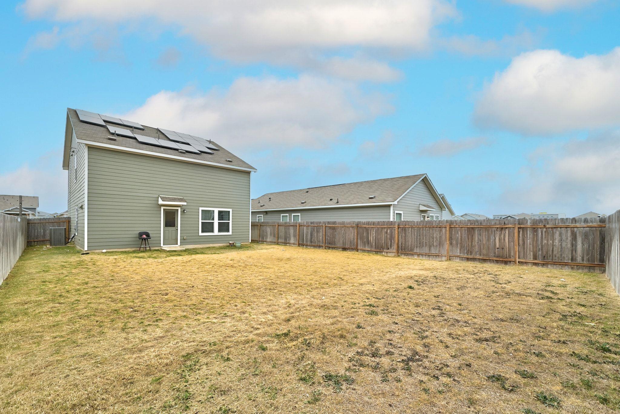 307 Sunfish Ln, Bastrop, TX 78602