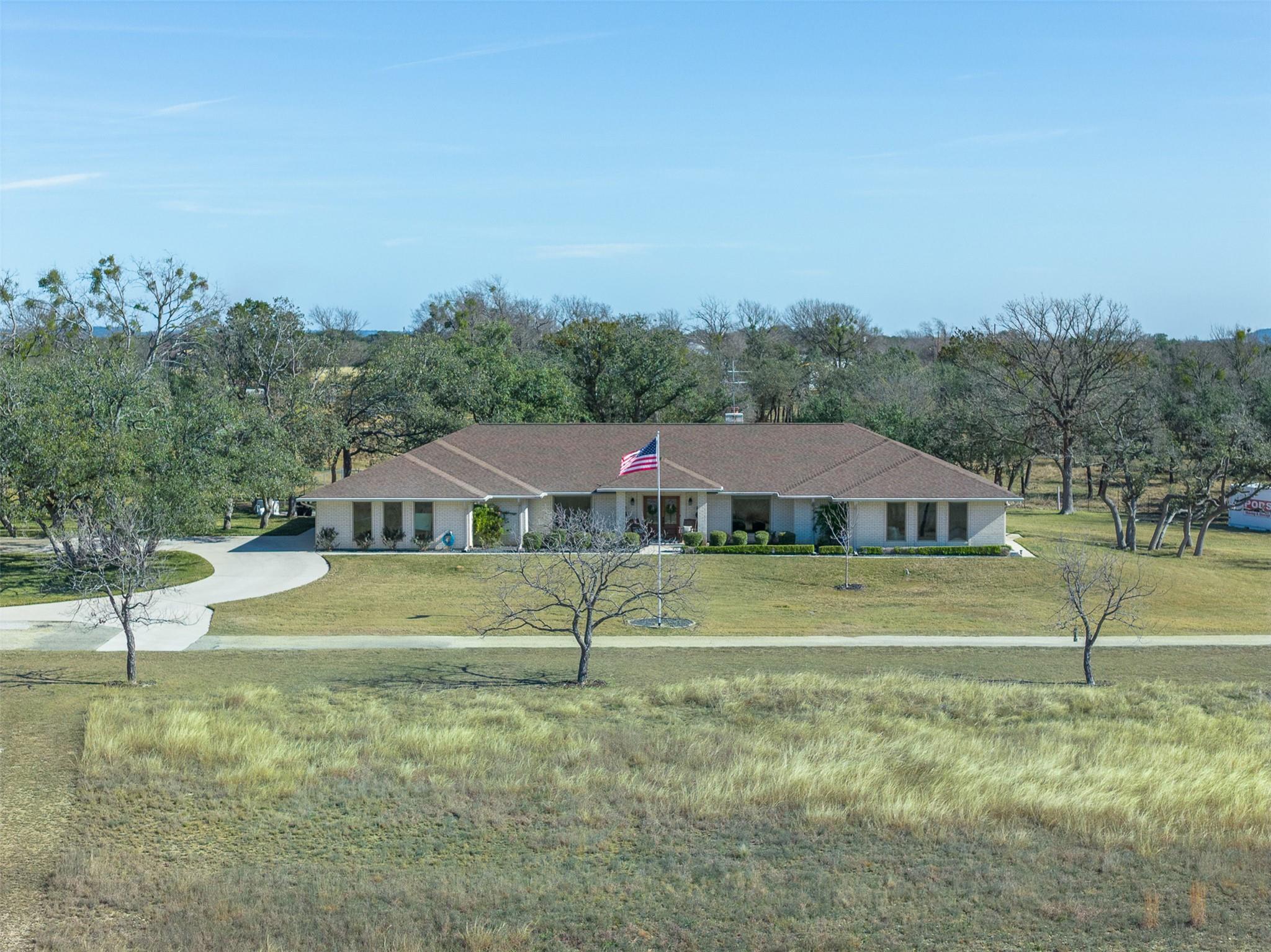 197 Live Oak Cemetery Rd, Killeen, TX 76542