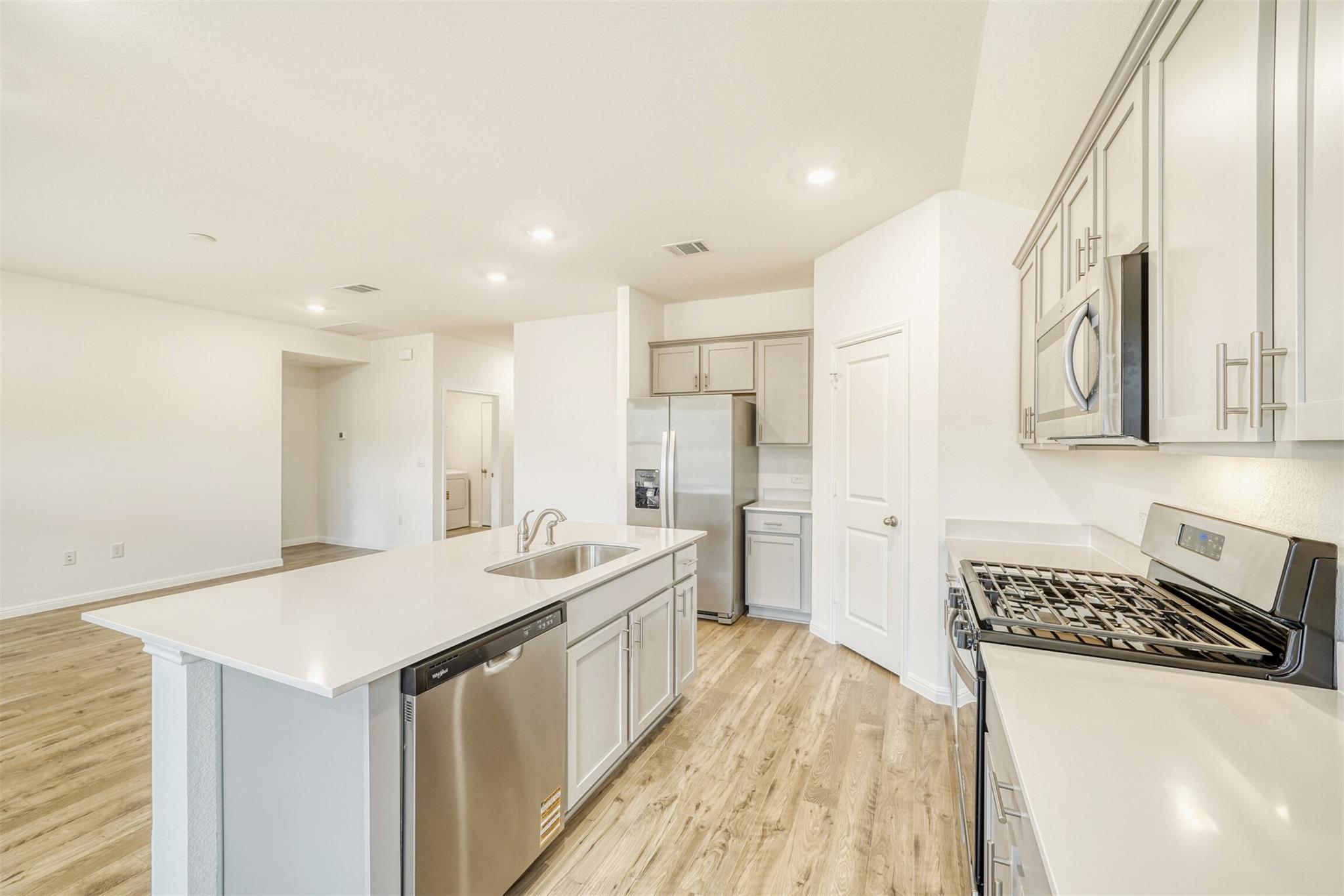 1936 Bandito Bluff Pass, Leander, TX 78641