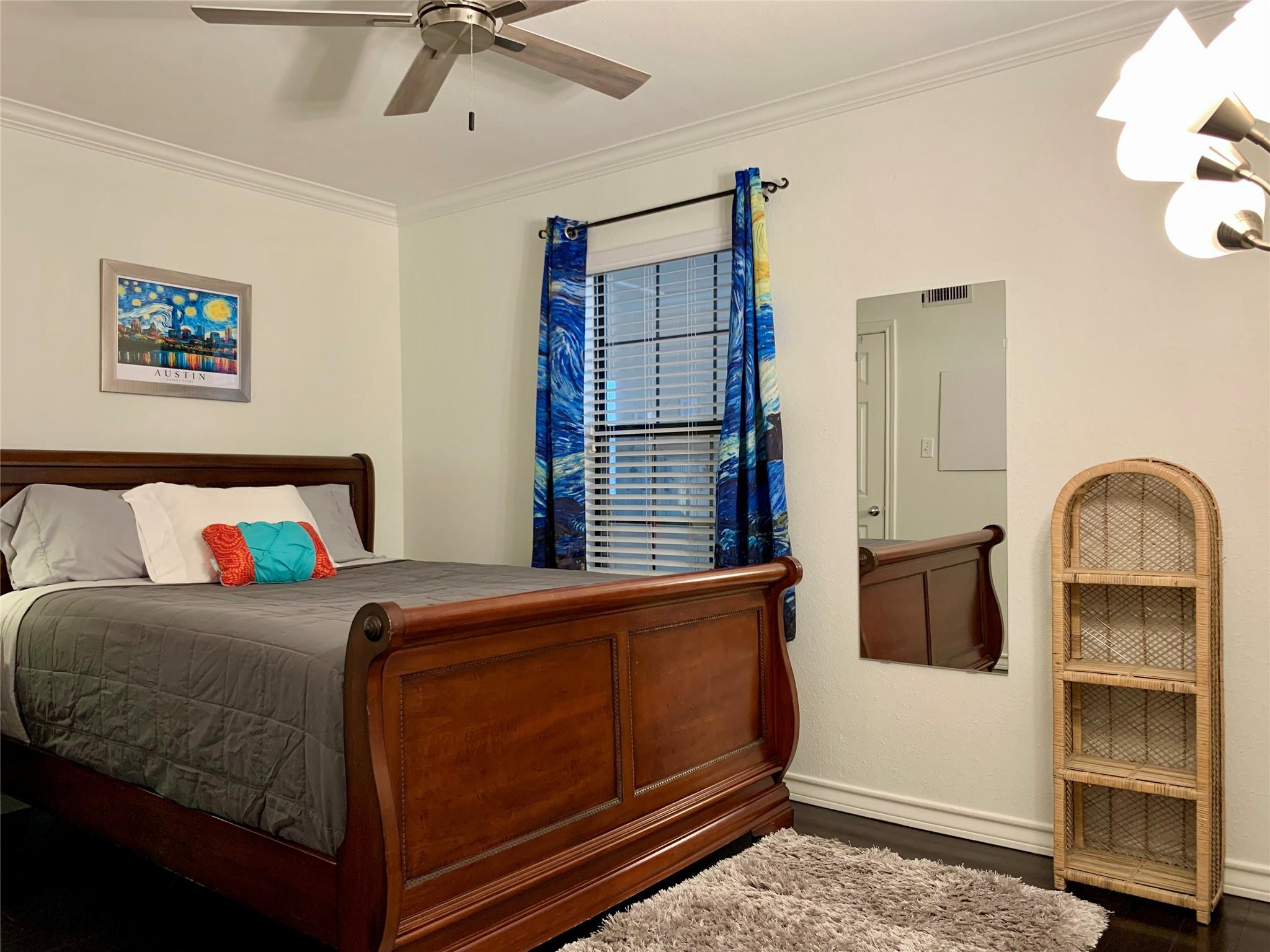 407 E 45th St # 116, Austin, TX 78751