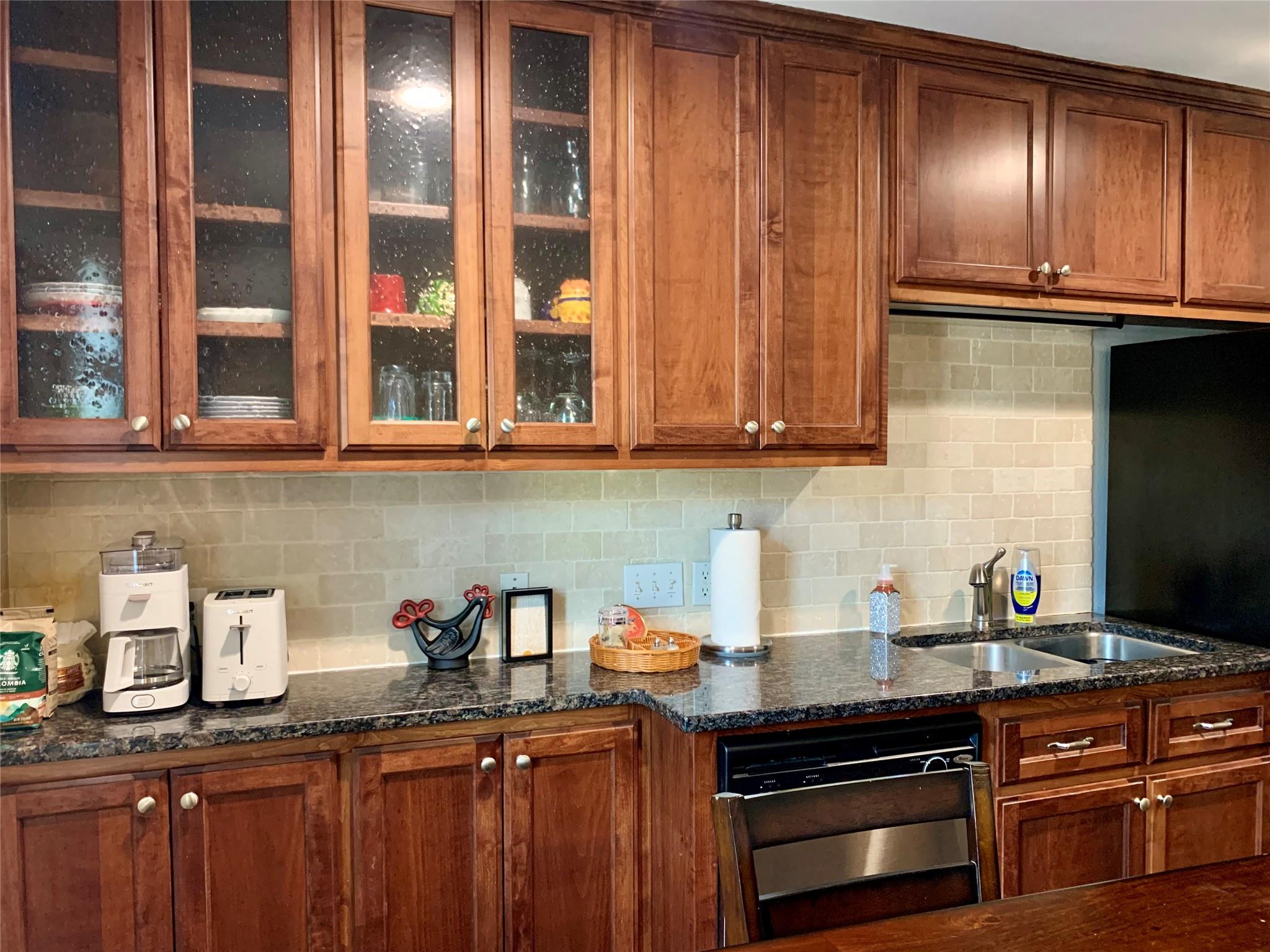 407 E 45th St # 116, Austin, TX 78751