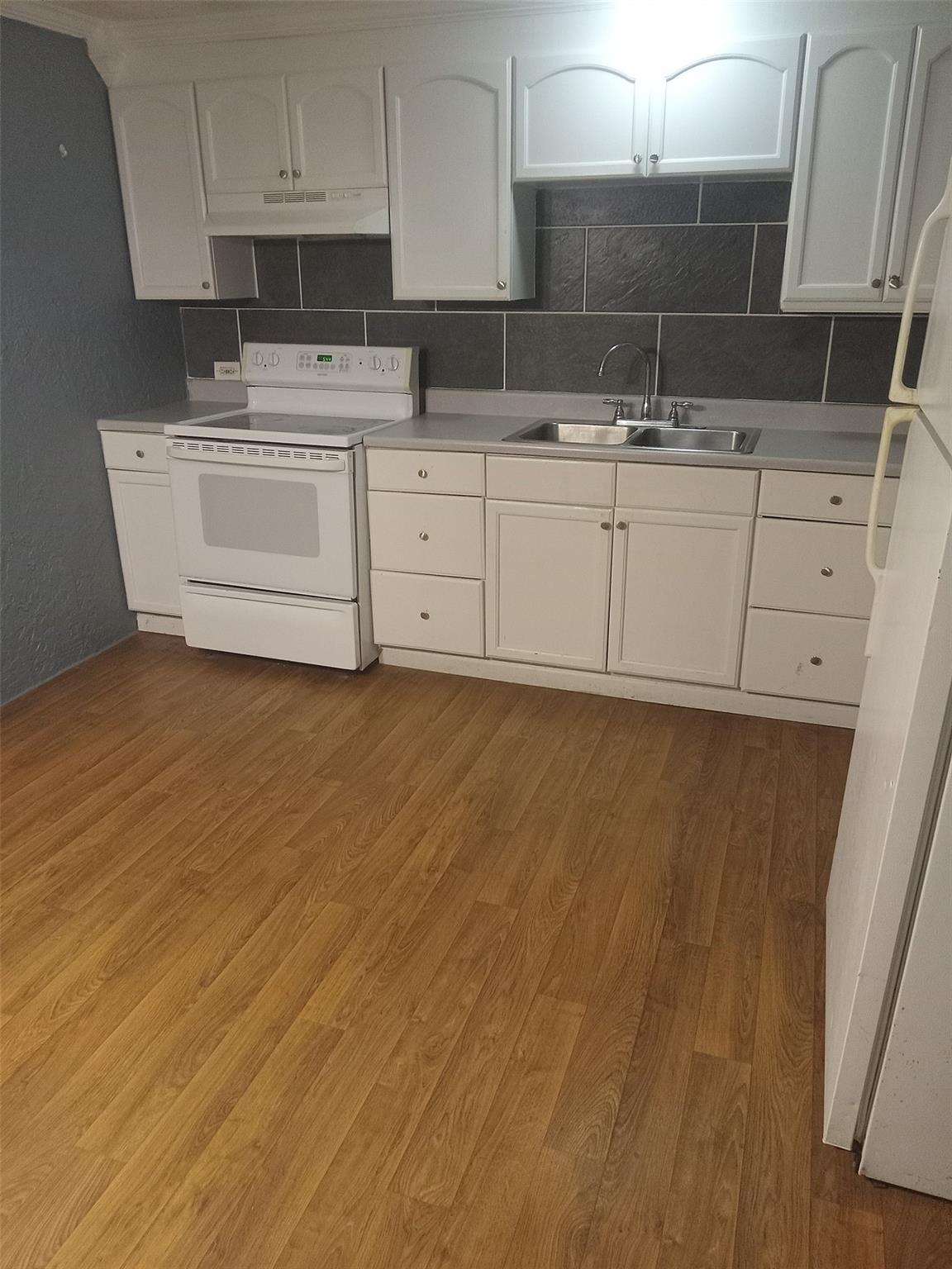 828 Highway 71 E, Bastrop, TX 78602