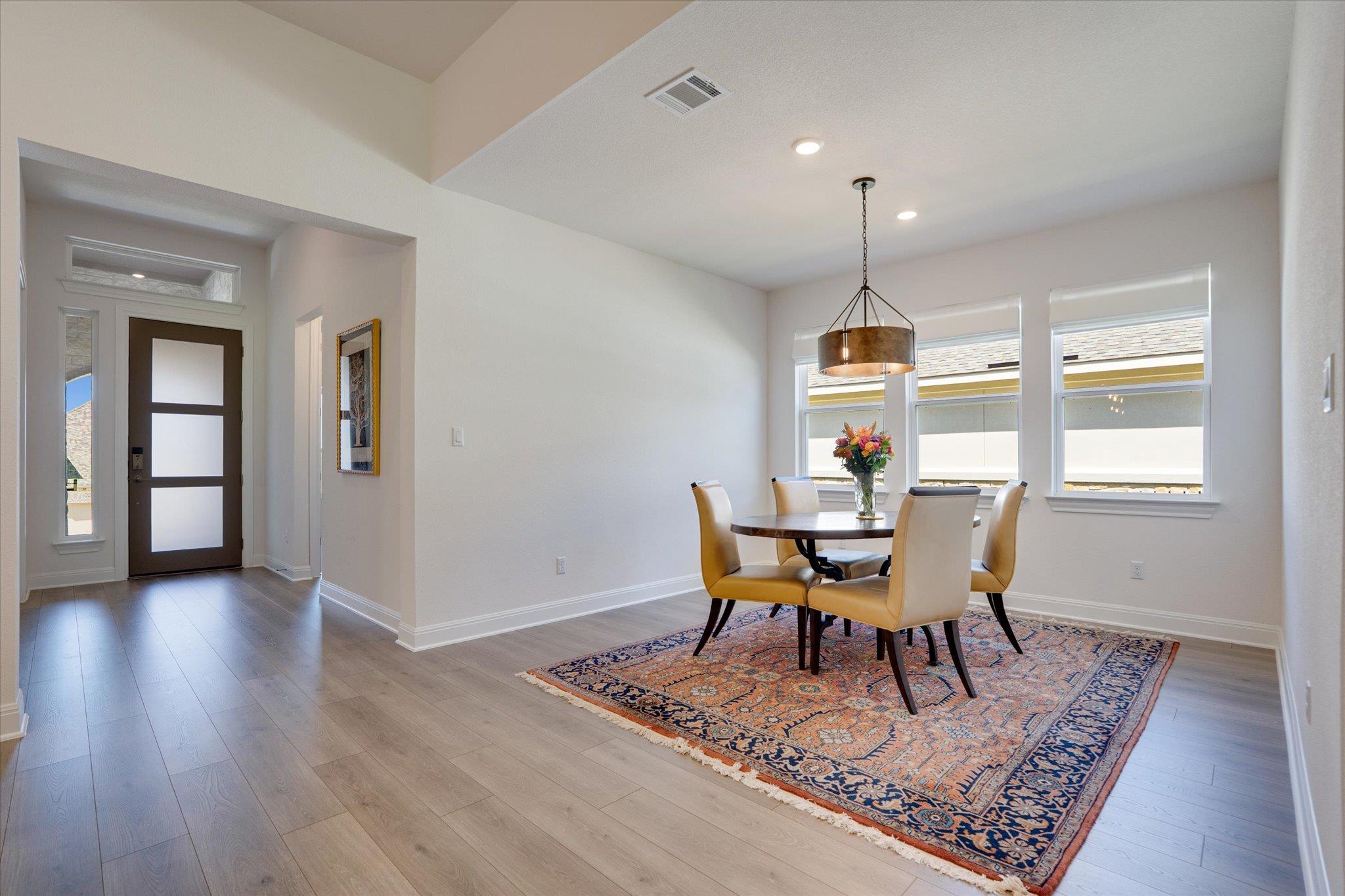 916 Pear Tree Ln, Austin, TX 78737