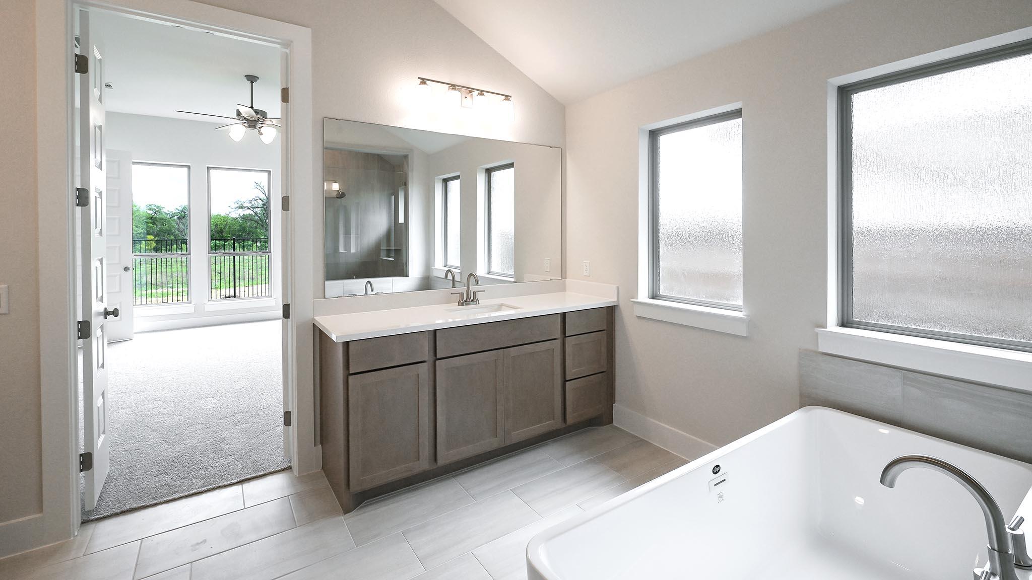 242 Melody Rd, Lockhart, TX 78644