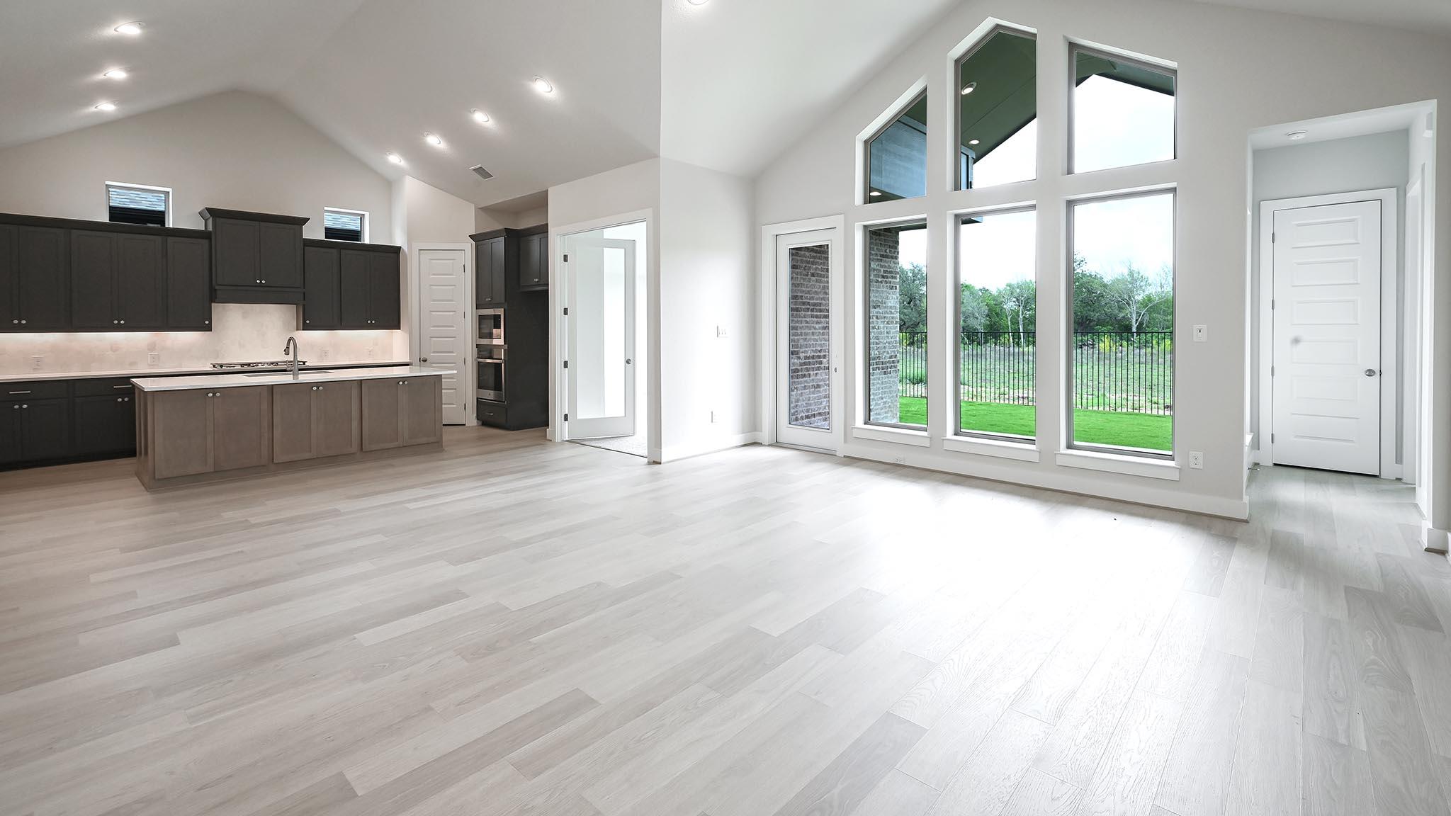 242 Melody Rd, Lockhart, TX 78644