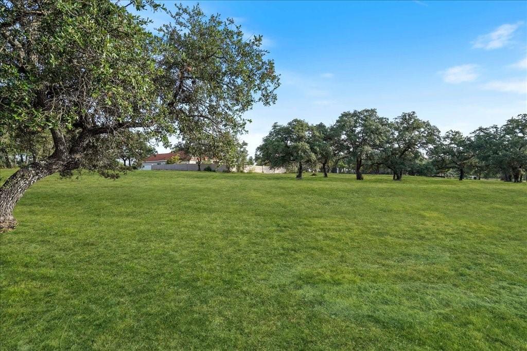 2504 Countryside Cir, Spicewood, TX 78669