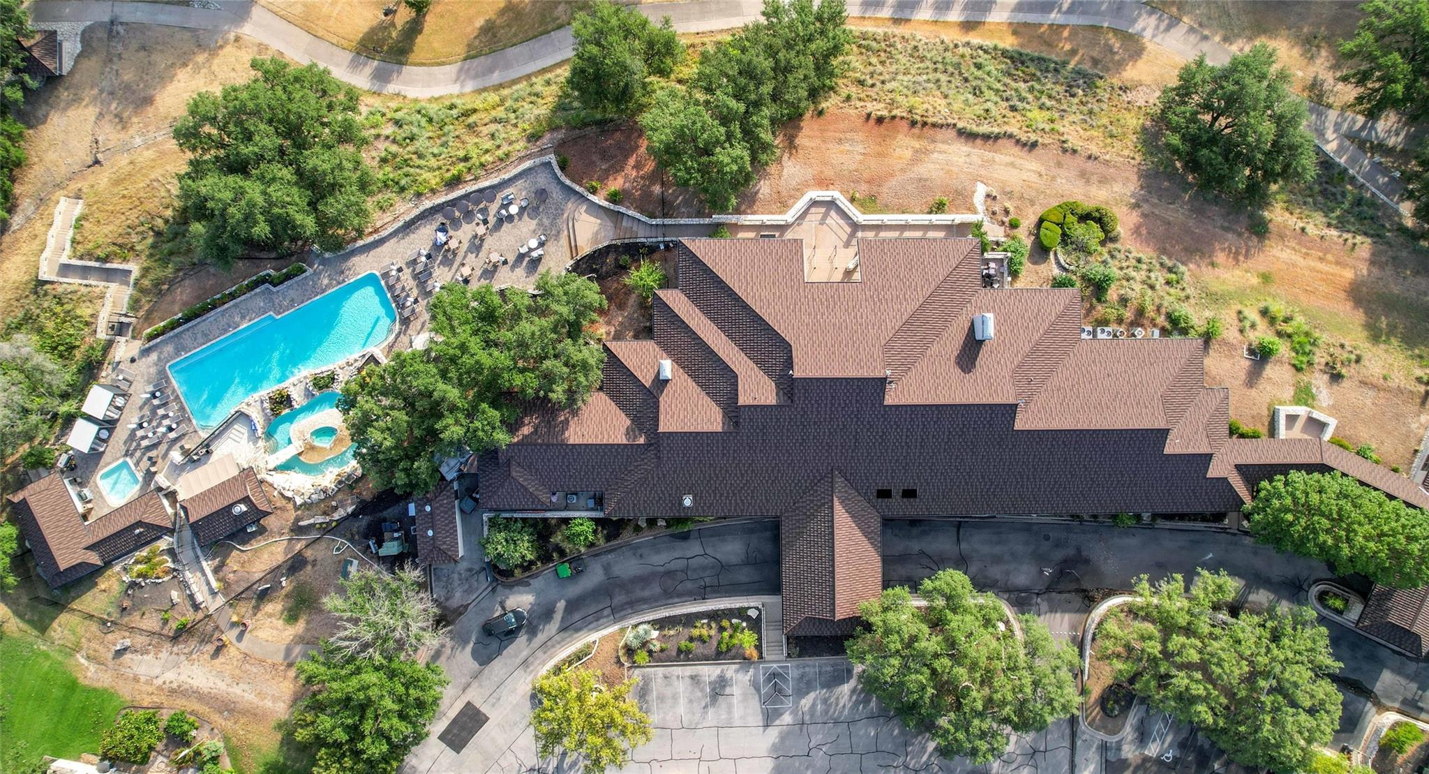 2504 Countryside Cir, Spicewood, TX 78669