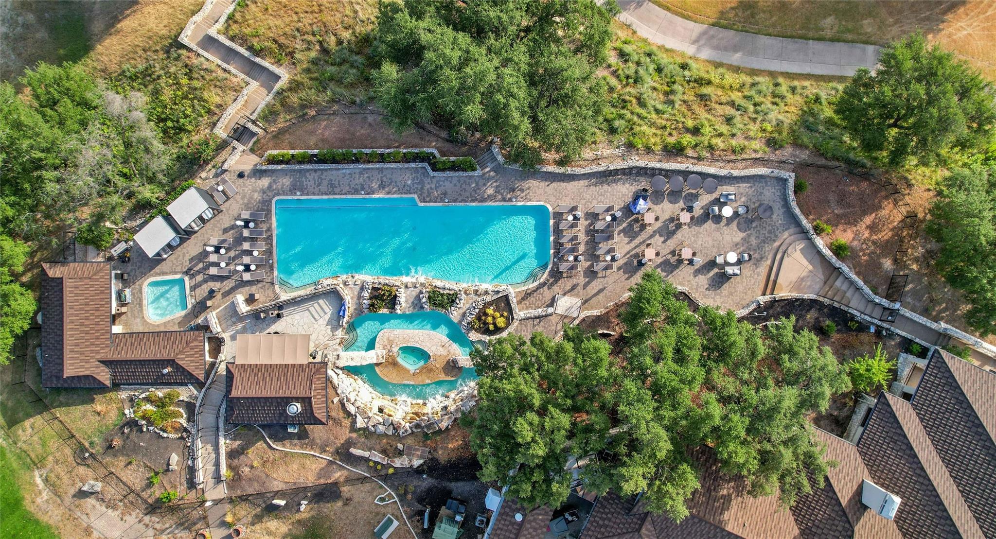 2504 Countryside Cir, Spicewood, TX 78669