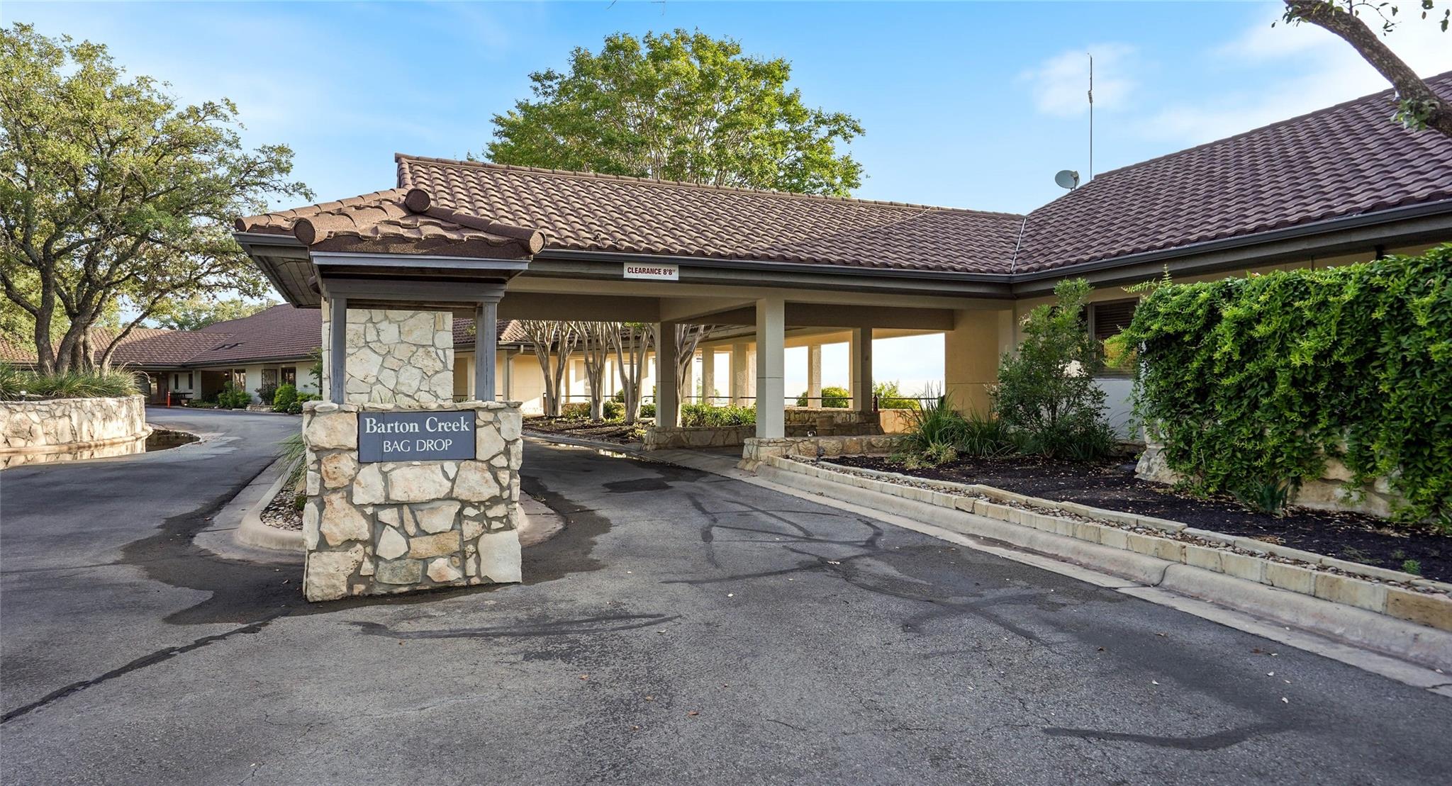 2504 Countryside Cir, Spicewood, TX 78669