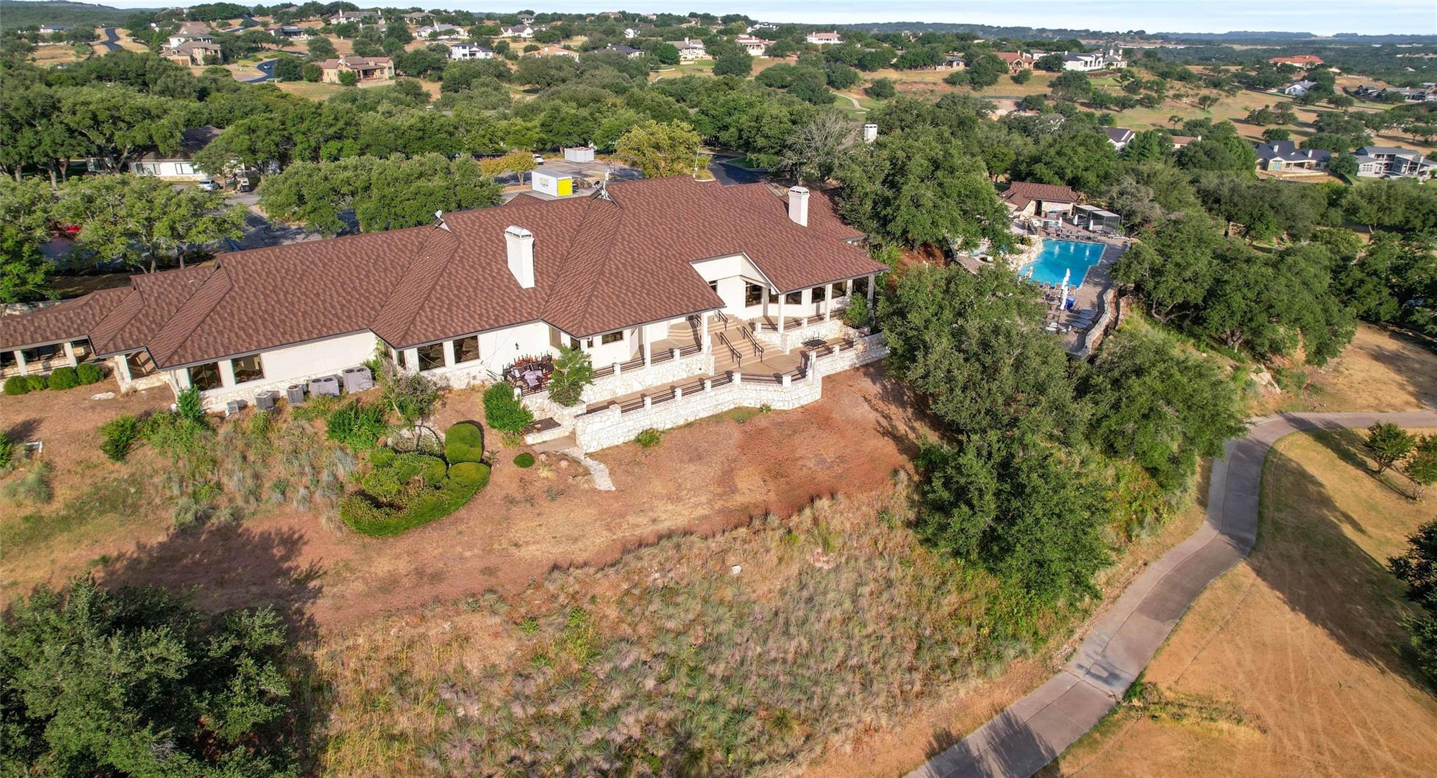 2504 Countryside Cir, Spicewood, TX 78669