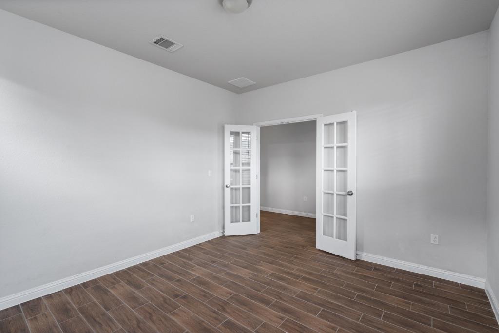 8301 Turnberry Ln, Austin, TX 78744