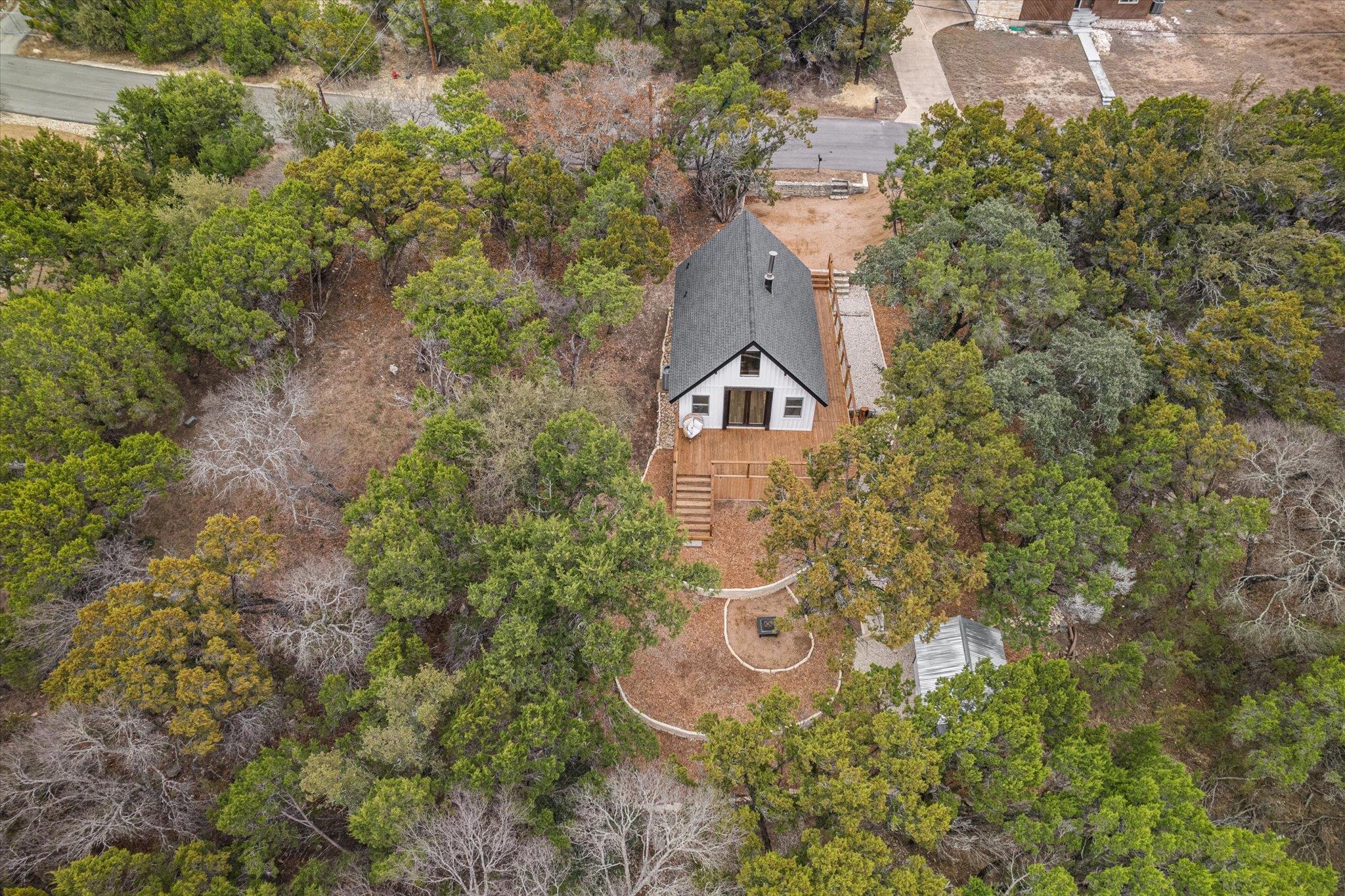 21112 Brewer Ln, Lago Vista, TX 78645