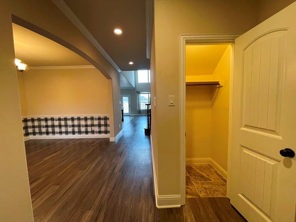 433 Mistflower Springs Dr, Leander, TX 78641