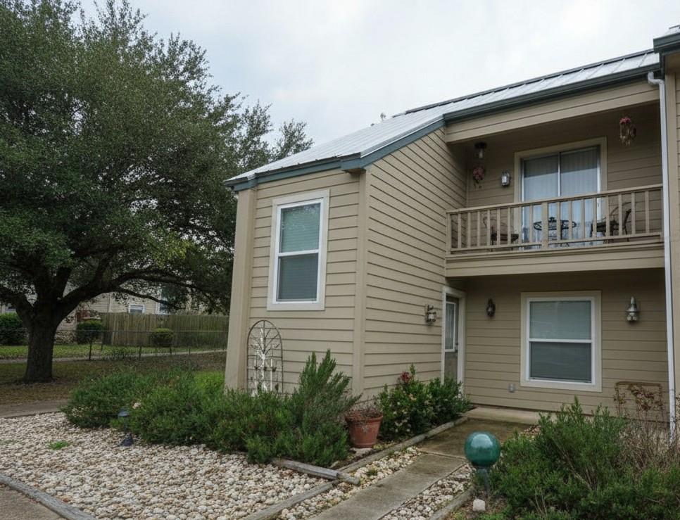 19 Marina Cir, Wimberley, TX 78676