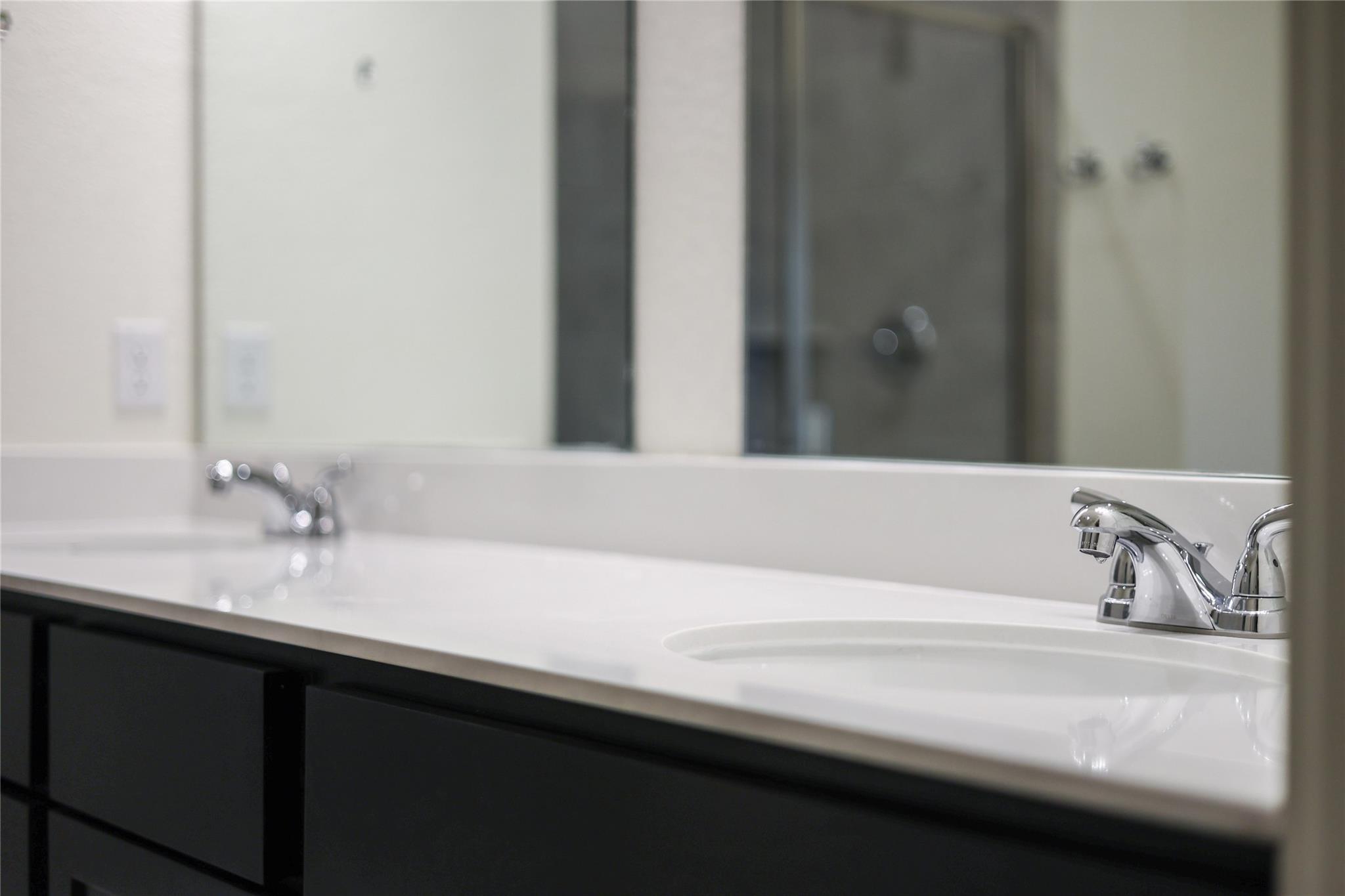 4004 Rockpark Cir, Lago Vista, TX 78645