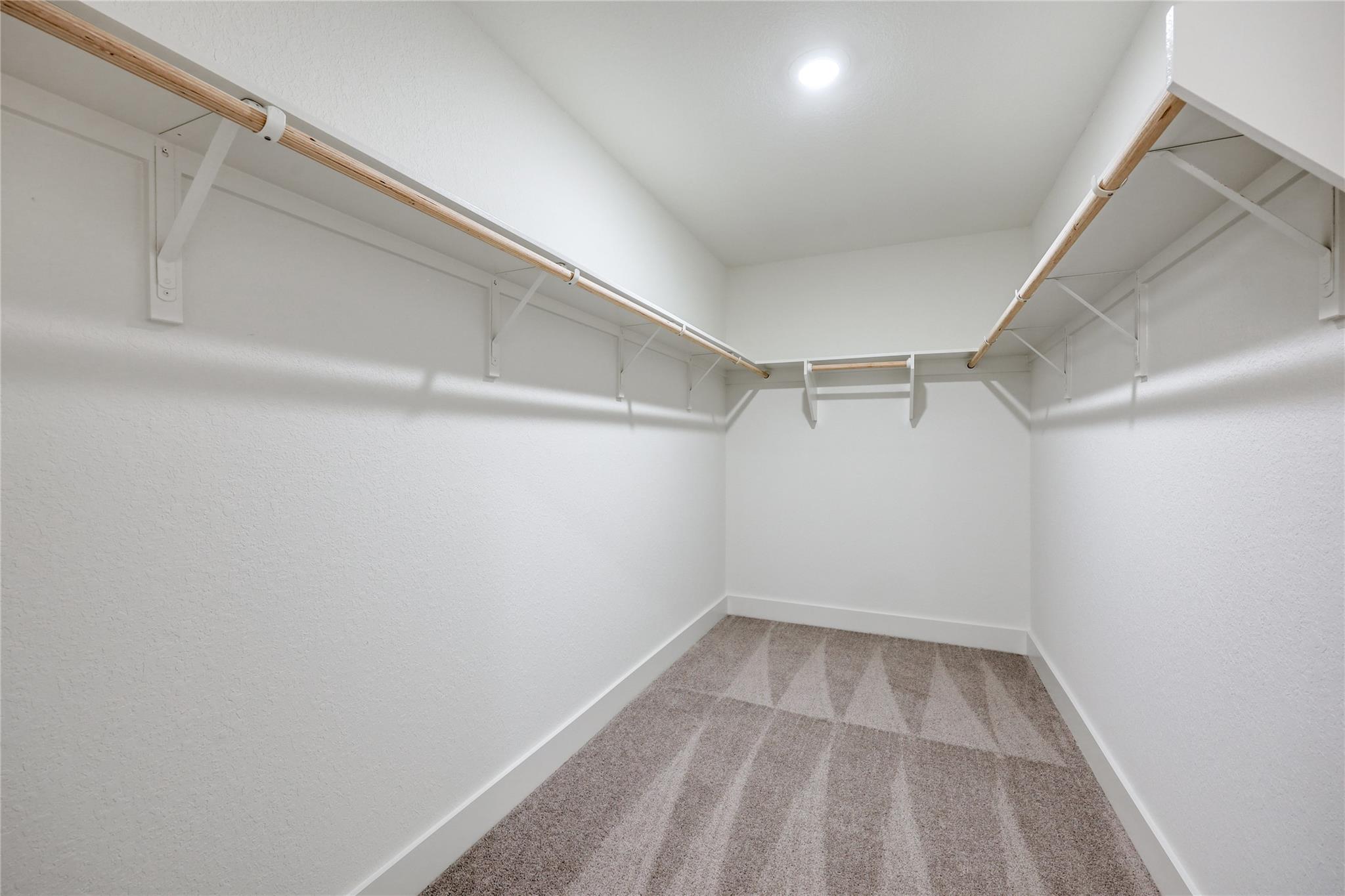 4004 Rockpark Cir, Lago Vista, TX 78645