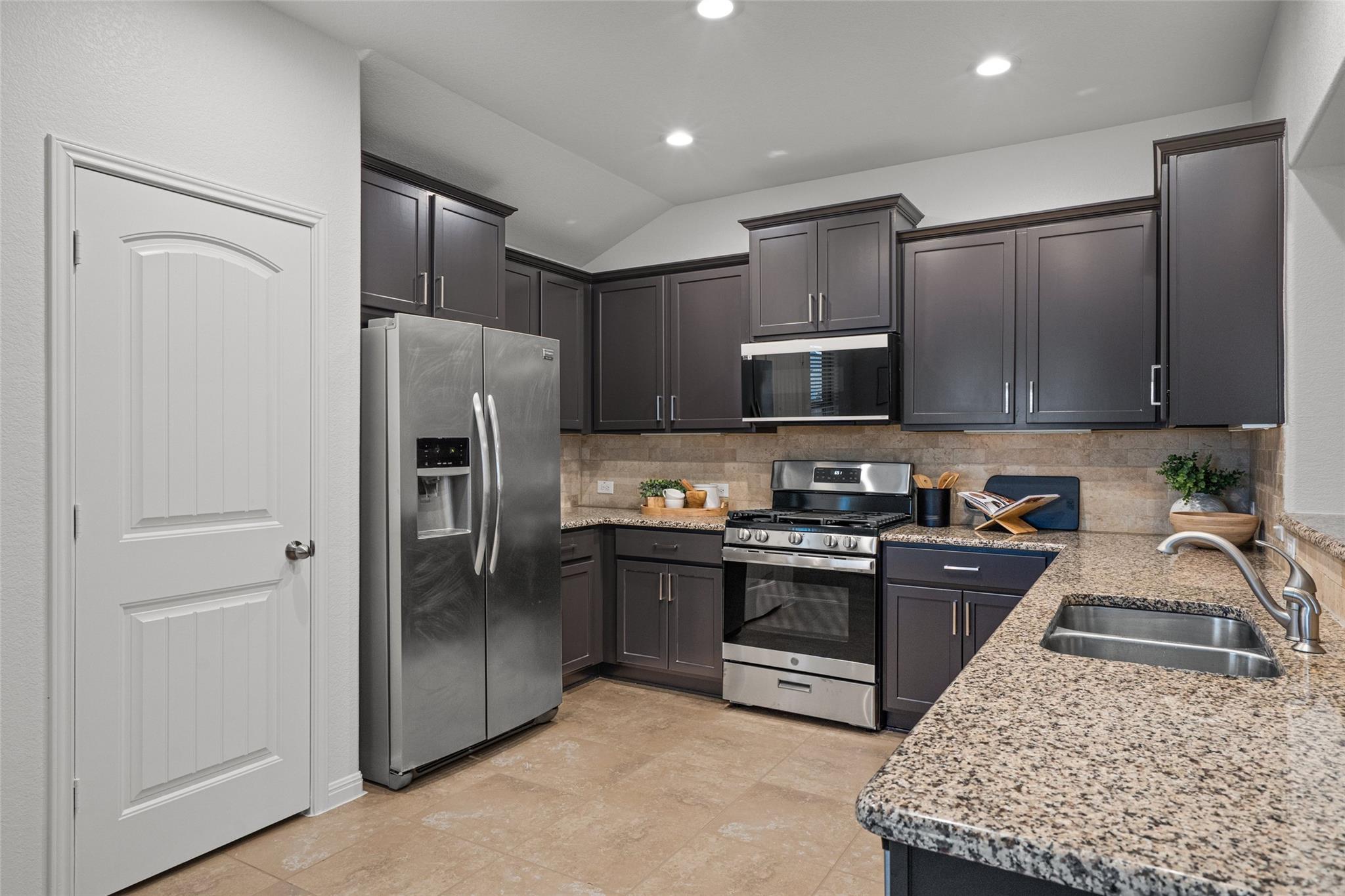 705 Schefer St, Leander, TX 78641