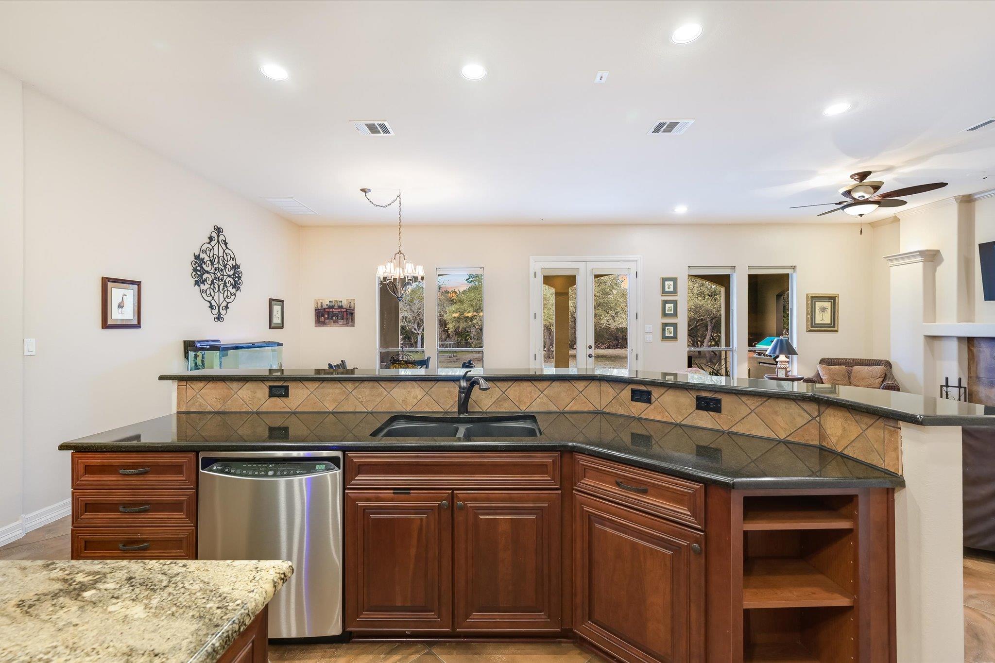 2609 Camel Trl, New Braunfels, TX 78132