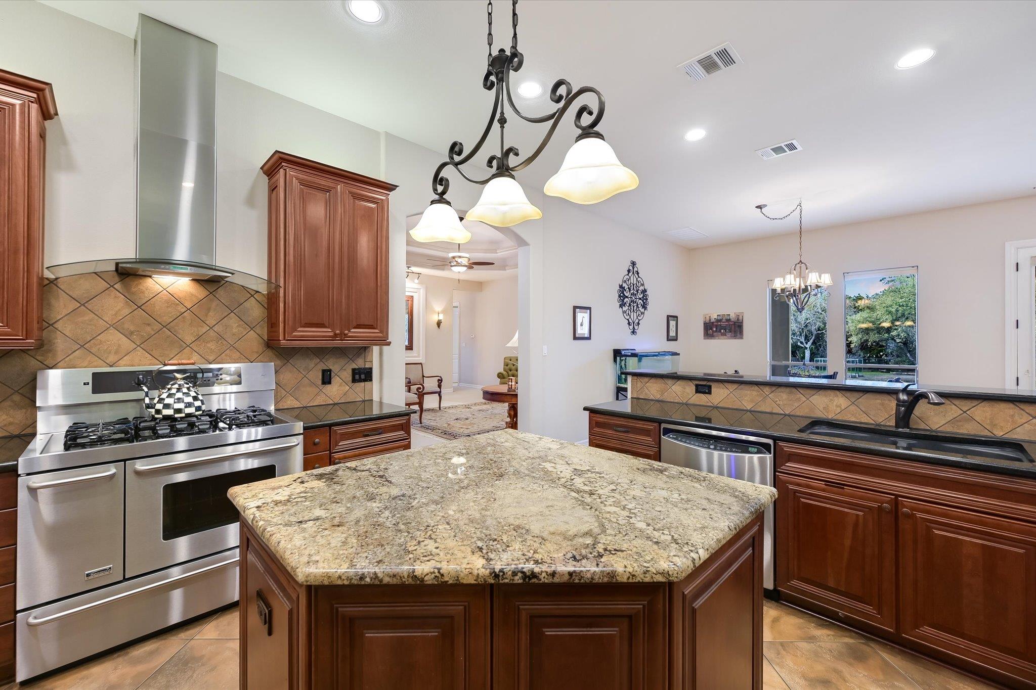 2609 Camel Trl, New Braunfels, TX 78132