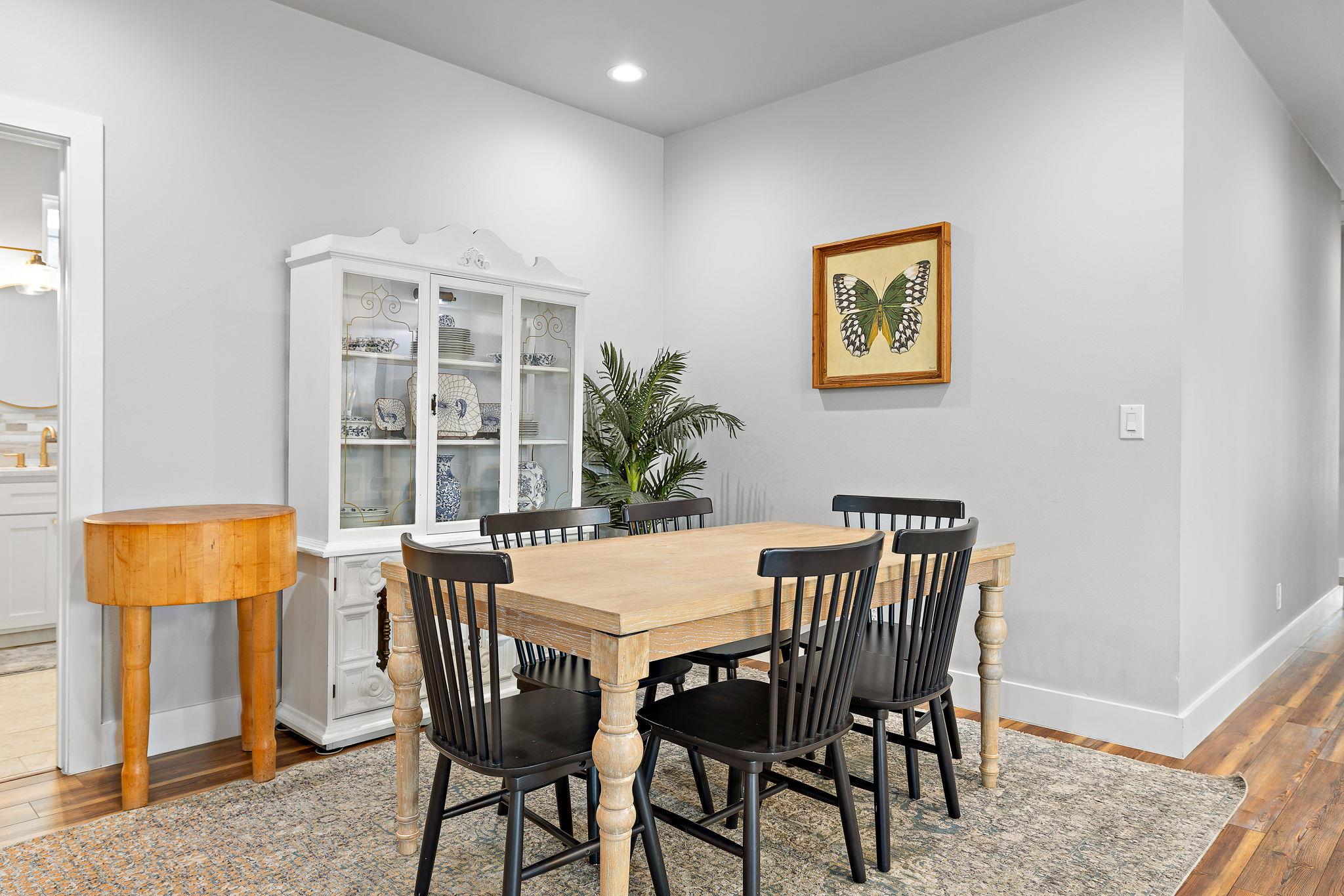 611 Elliott St, Taylor, TX 76574