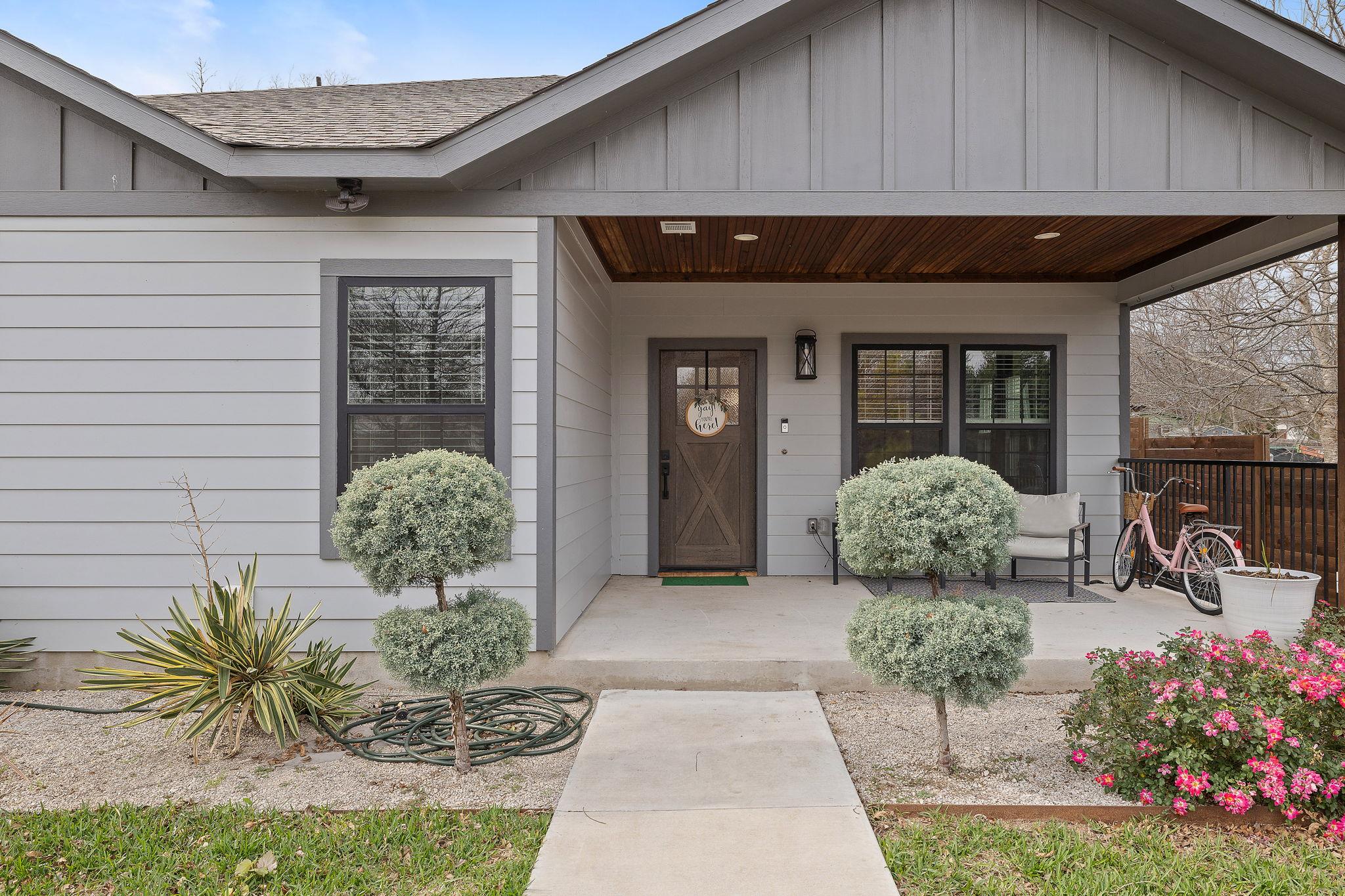 611 Elliott St, Taylor, TX 76574