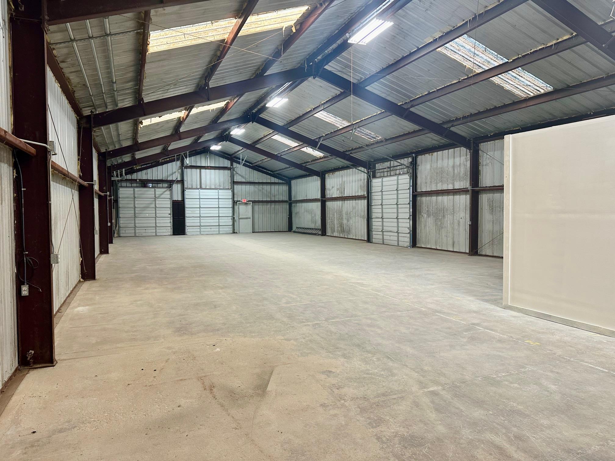 200-232 W New Braunfels St # W1 - W2, Seguin, TX 78155