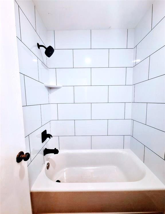 6705 Lancret Hill Dr, Austin, TX 78745