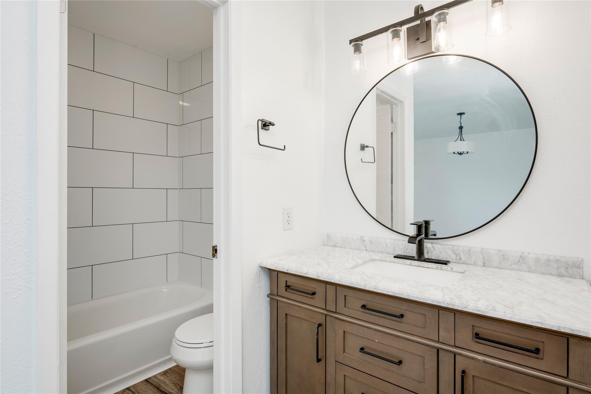 6705 Lancret Hill Dr, Austin, TX 78745