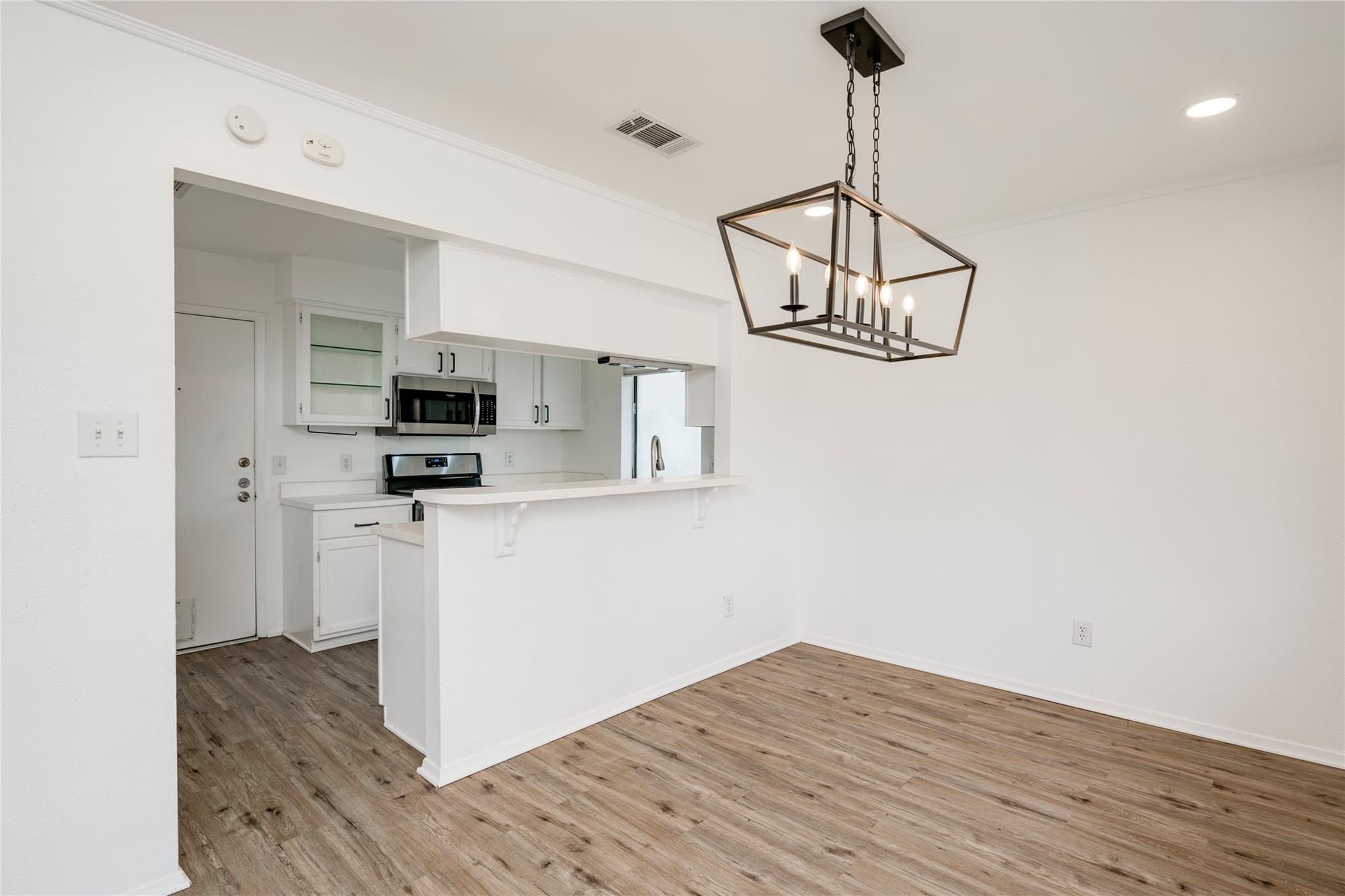 6705 Lancret Hill Dr, Austin, TX 78745