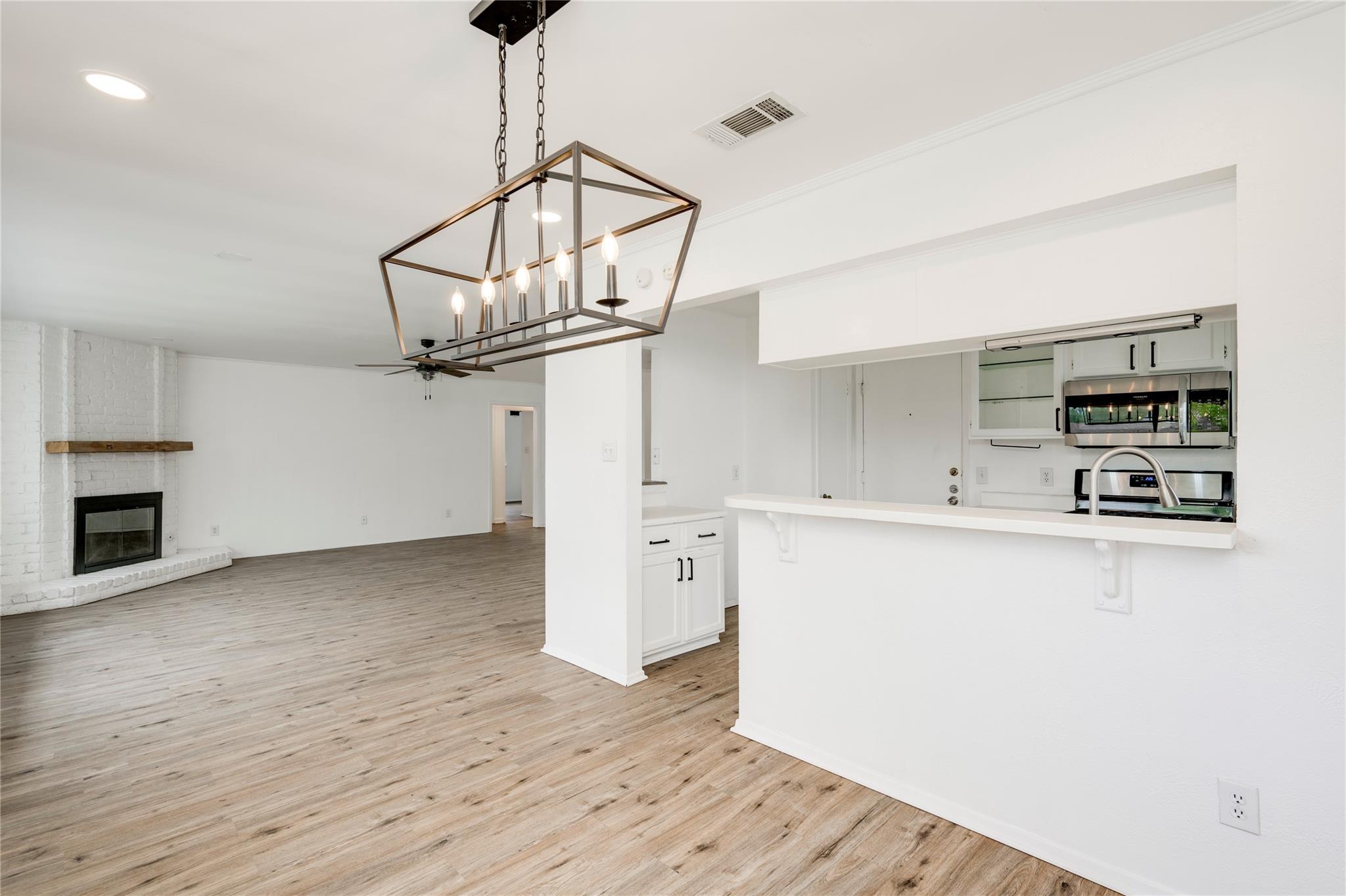 6705 Lancret Hill Dr, Austin, TX 78745