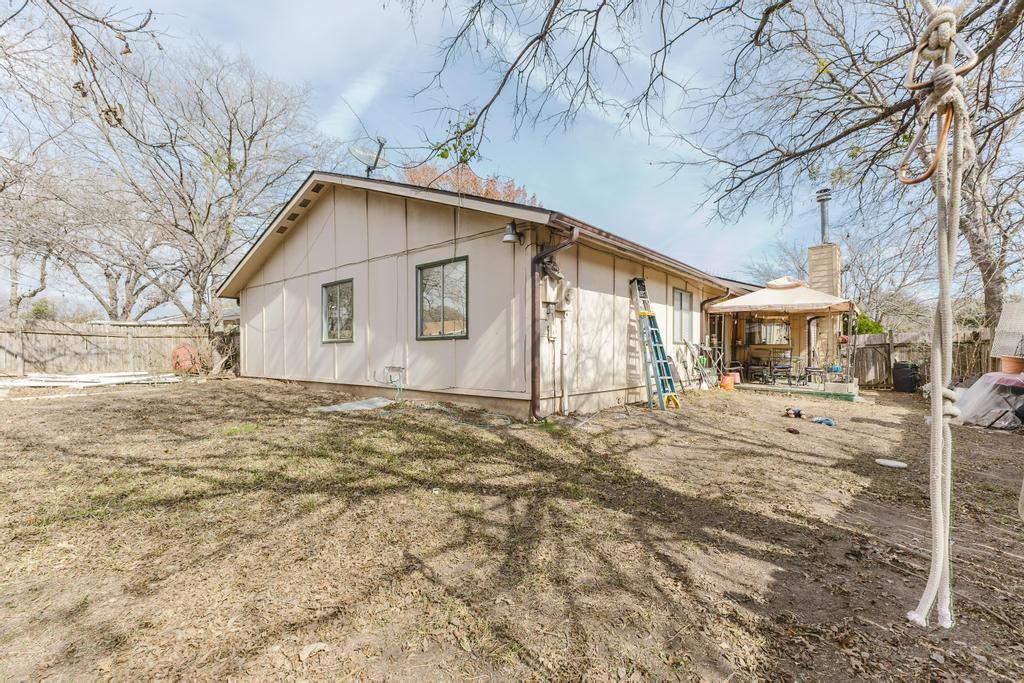 1708 W Mesa Park Dr, Round Rock, TX 78664