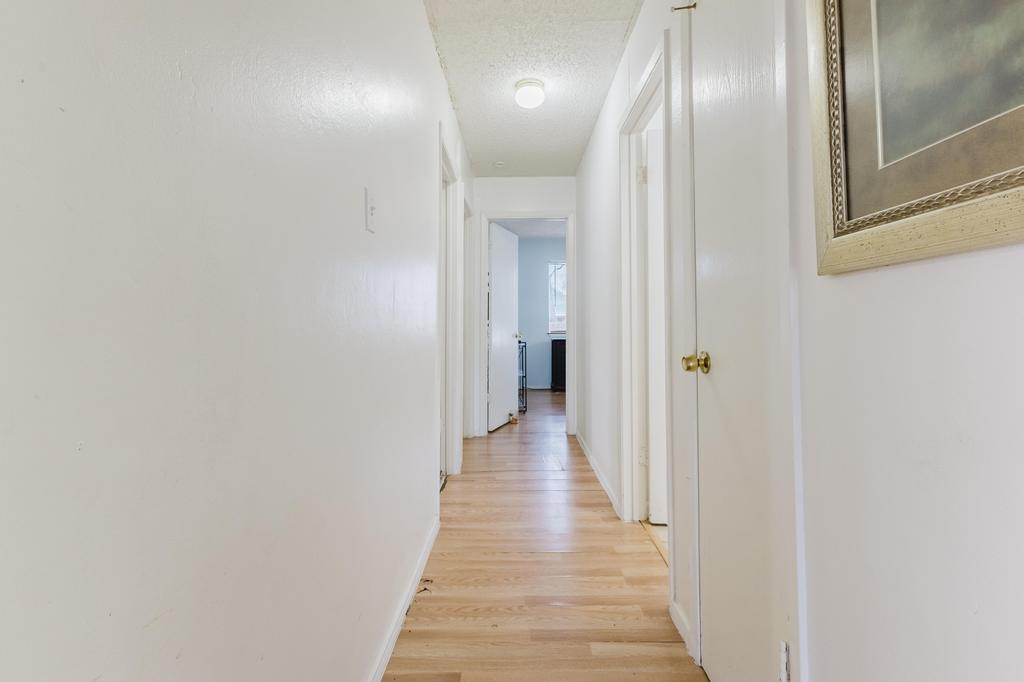 1708 W Mesa Park Dr, Round Rock, TX 78664