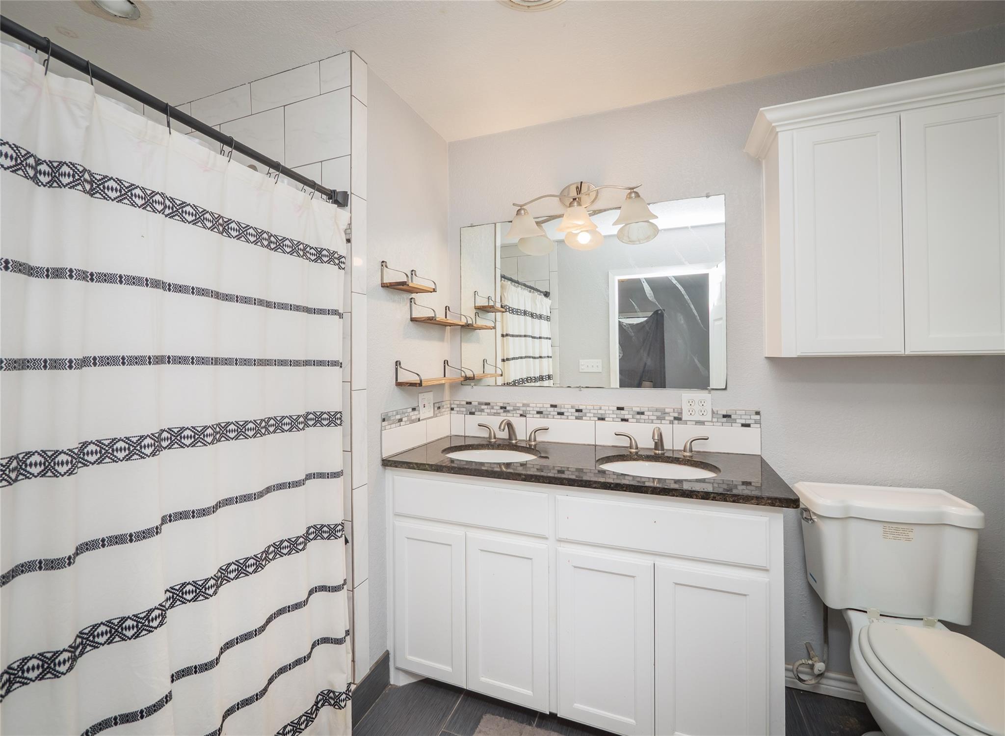 1806 Murray Ave, Rockdale, TX 76567