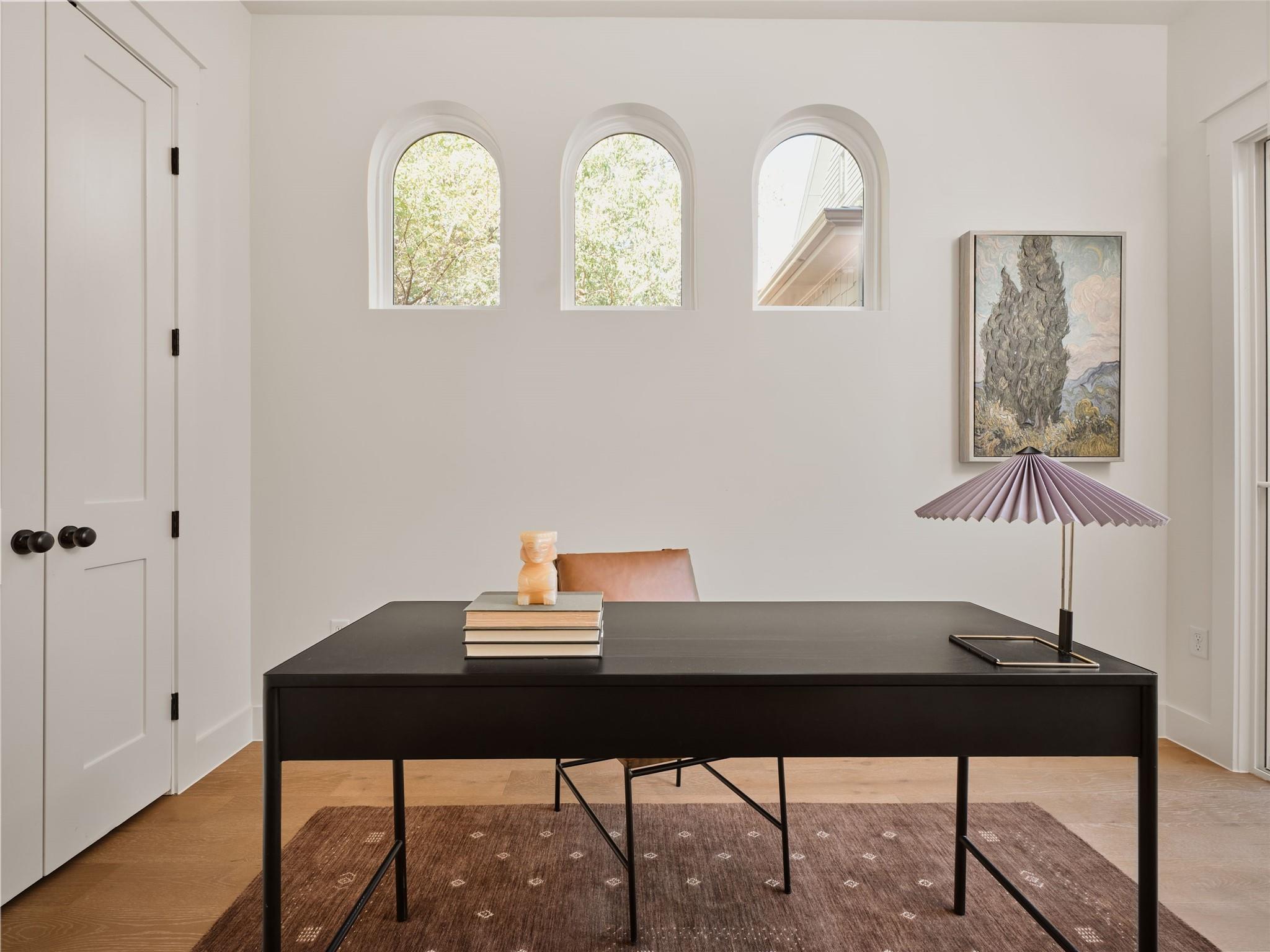 610 Allen St # 1, Austin, TX 78702