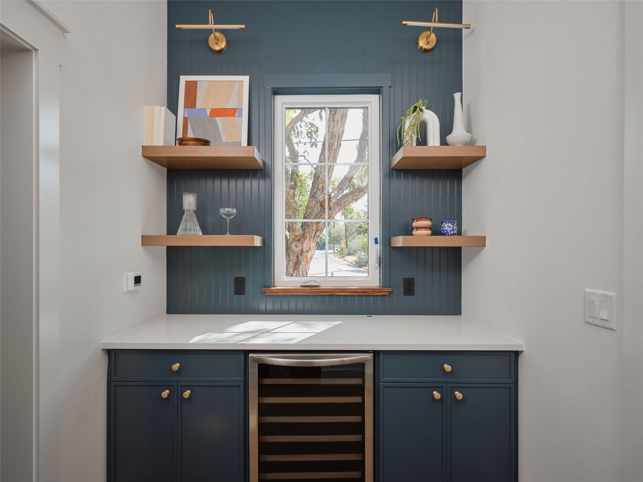 610 Allen St # 1, Austin, TX 78702