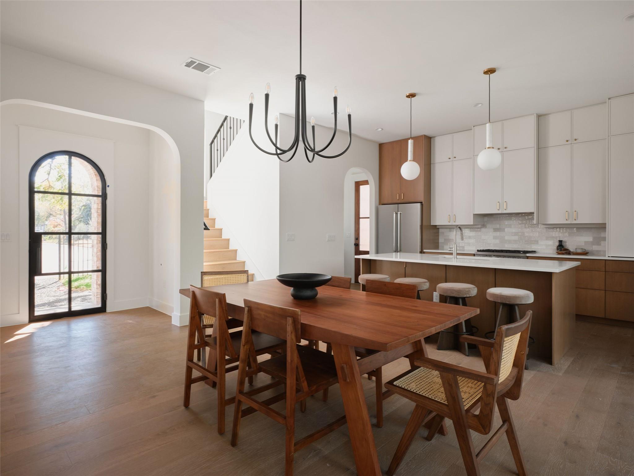 610 Allen St # 1, Austin, TX 78702