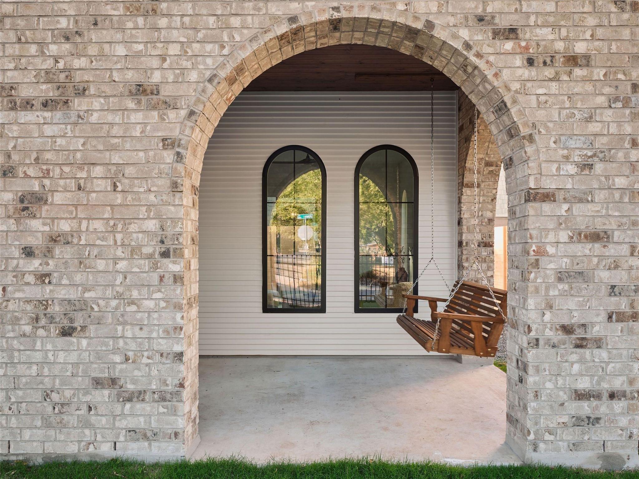 610 Allen St # 1, Austin, TX 78702