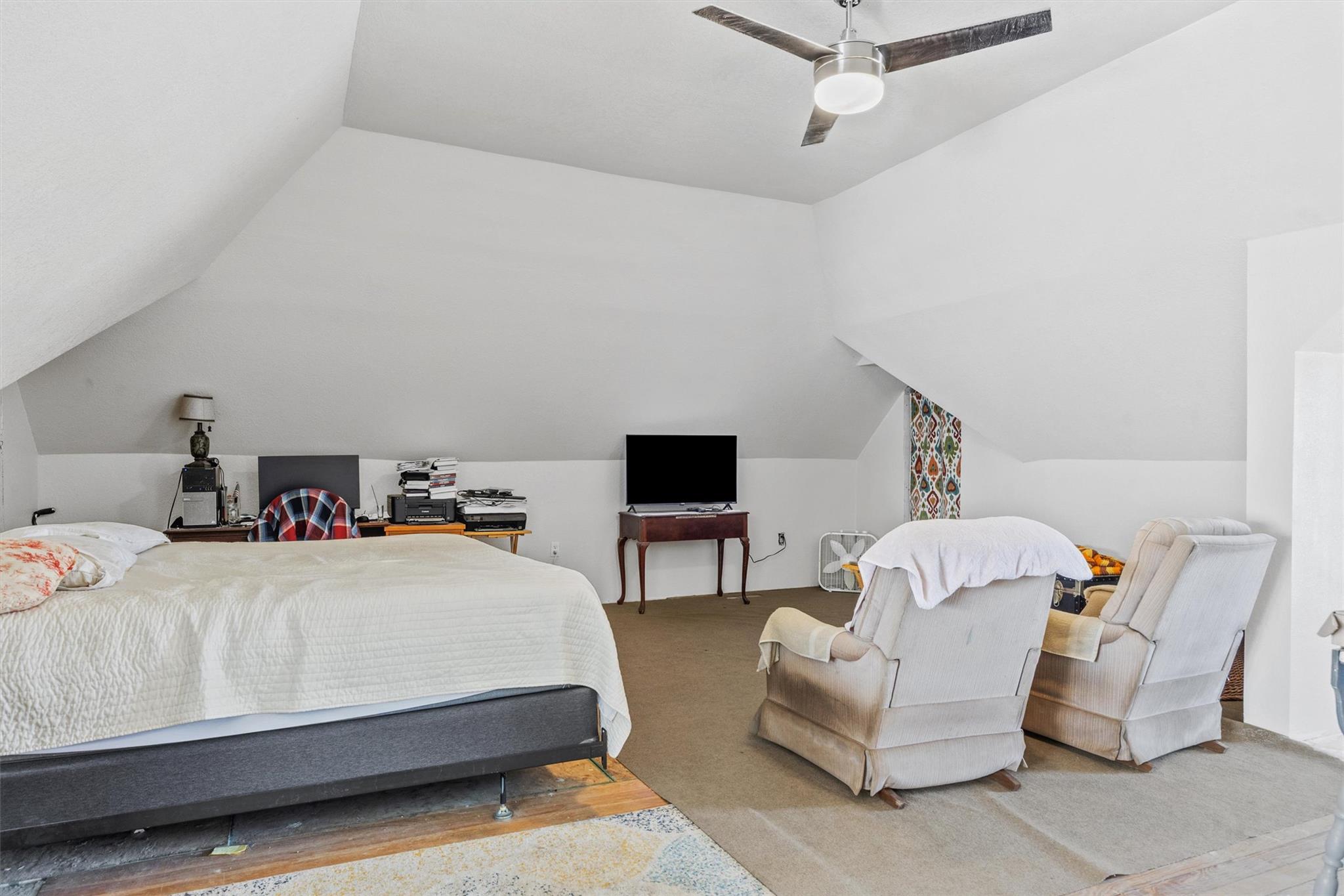 606 W Bell Ave, Rockdale, TX 76567