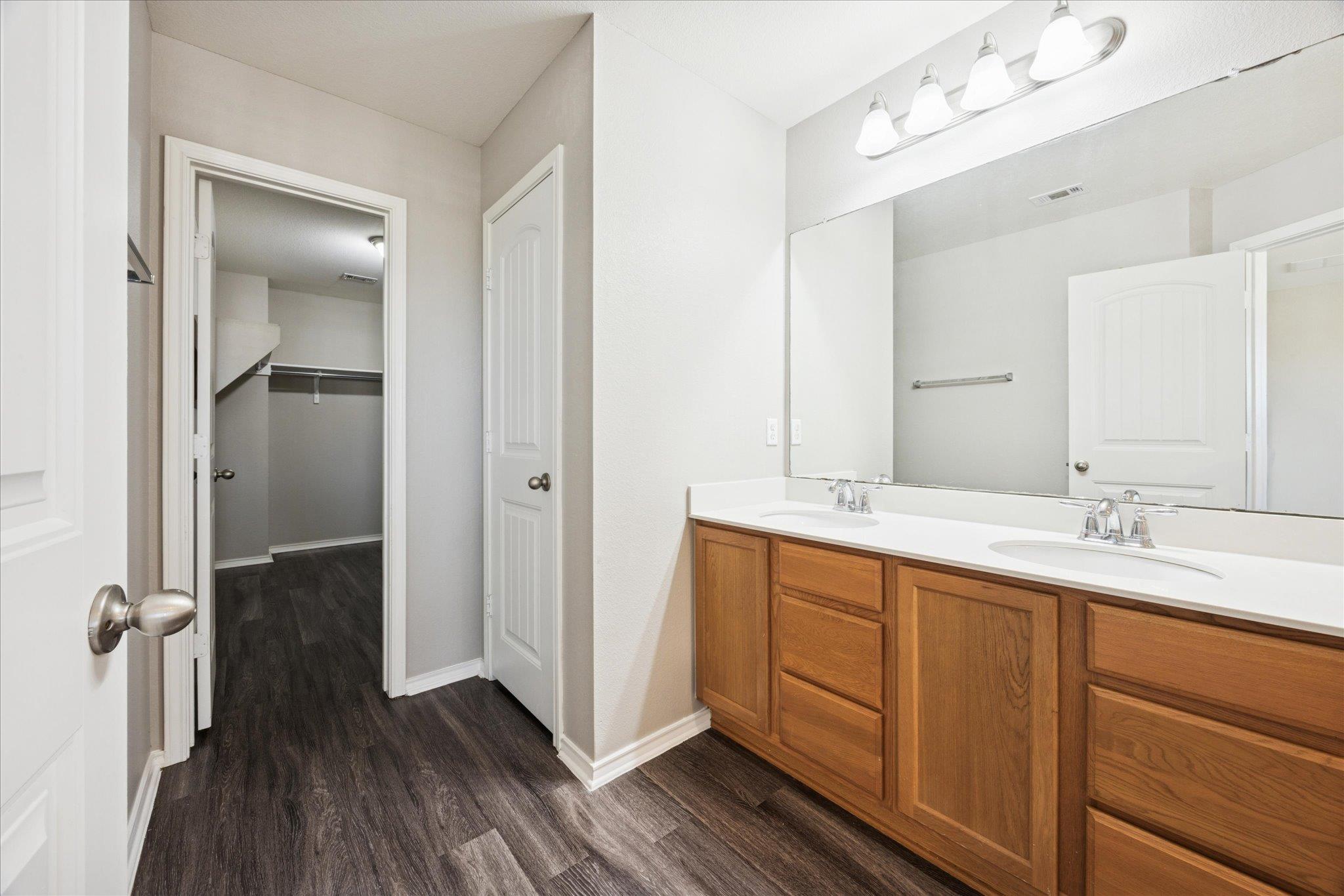 350 Gina Dr, Kyle, TX 78640