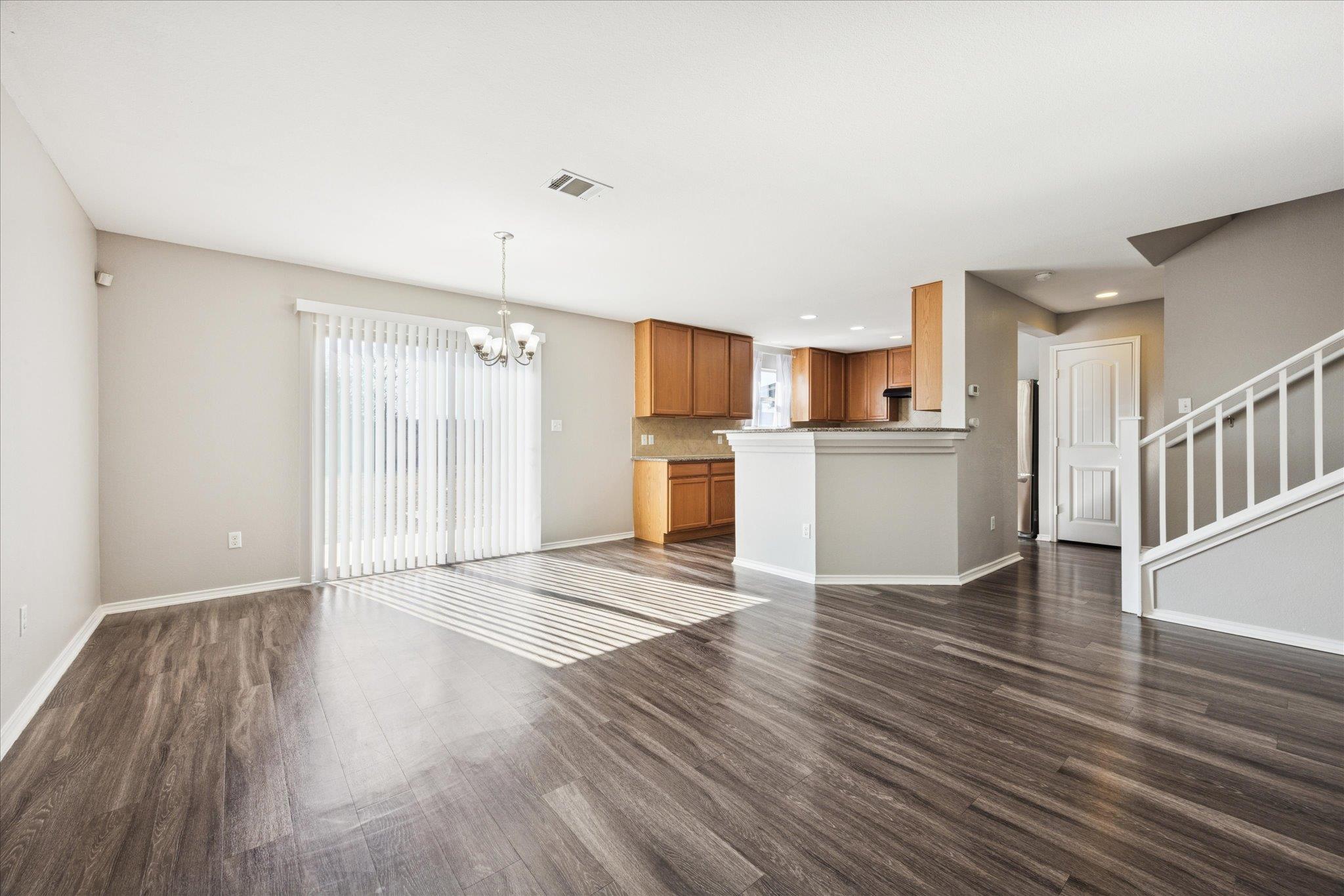 350 Gina Dr, Kyle, TX 78640