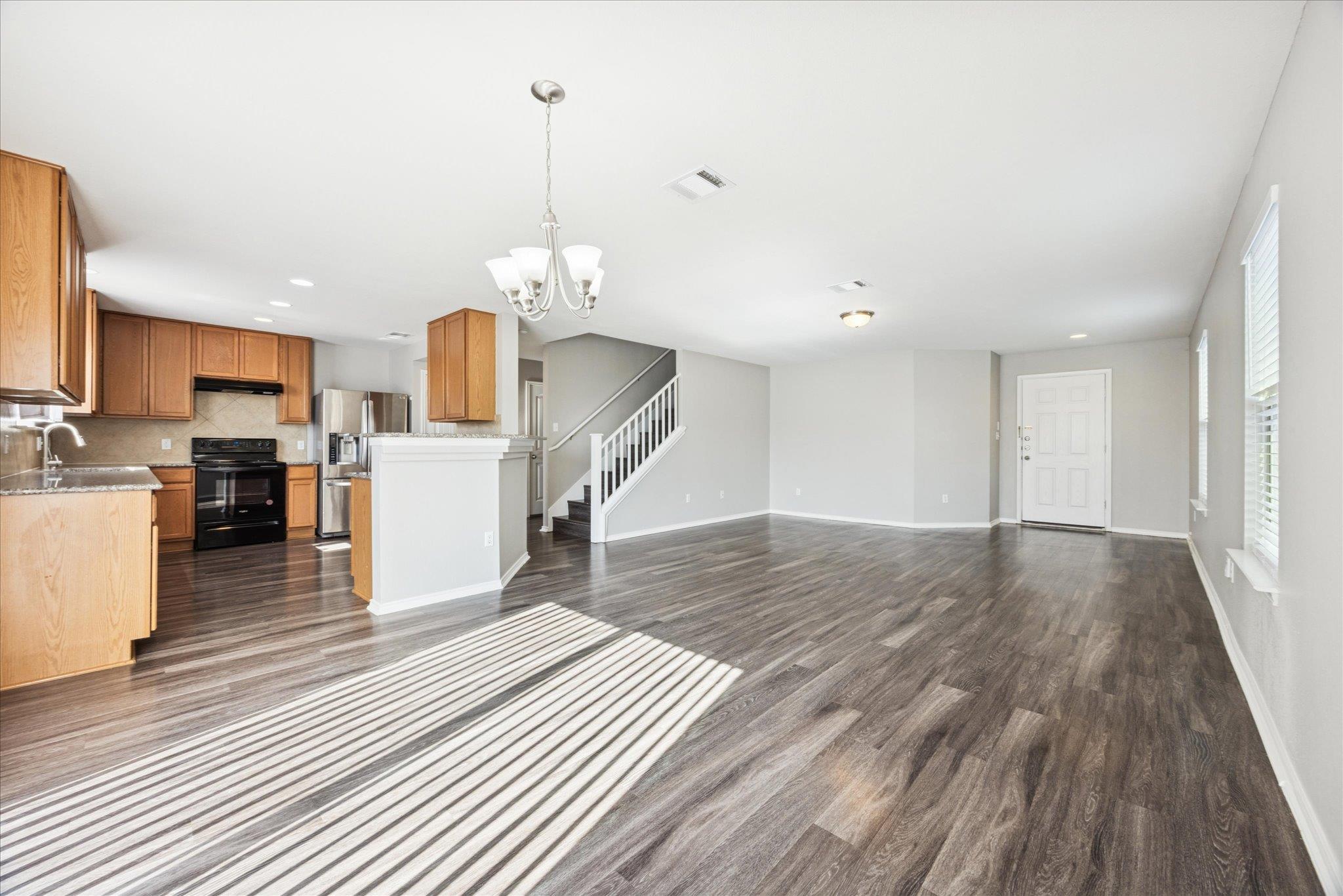 350 Gina Dr, Kyle, TX 78640