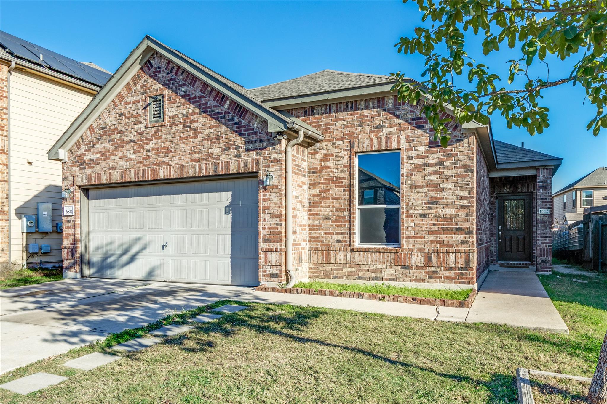 6817 Horseshoe Pond Dr, Del Valle, TX 78617