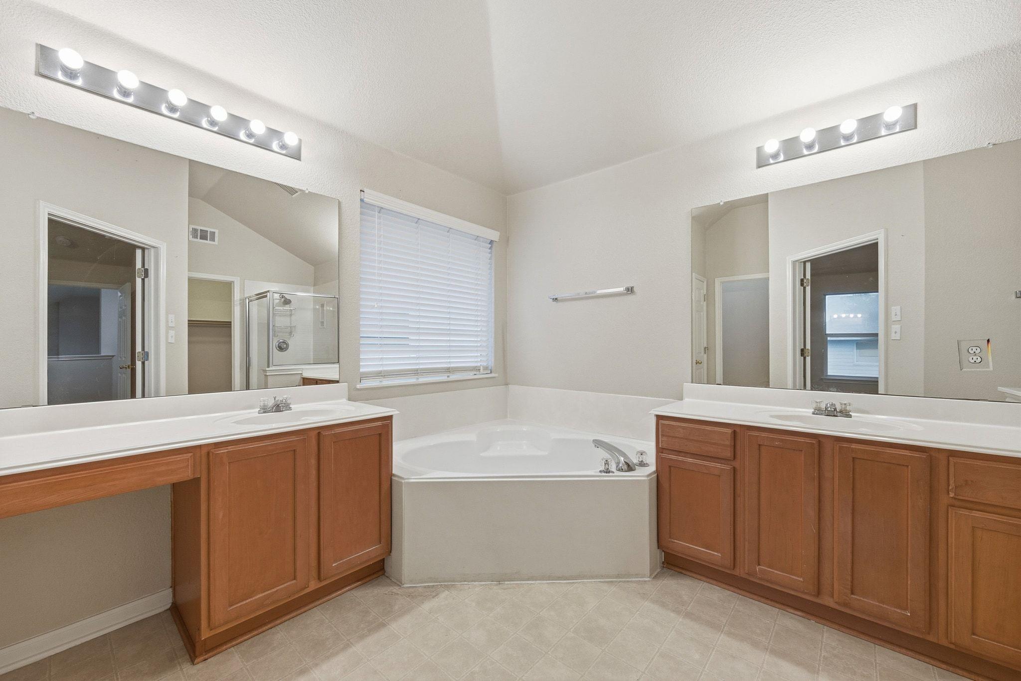 1716 Briarton Ln, Round Rock, TX 78665