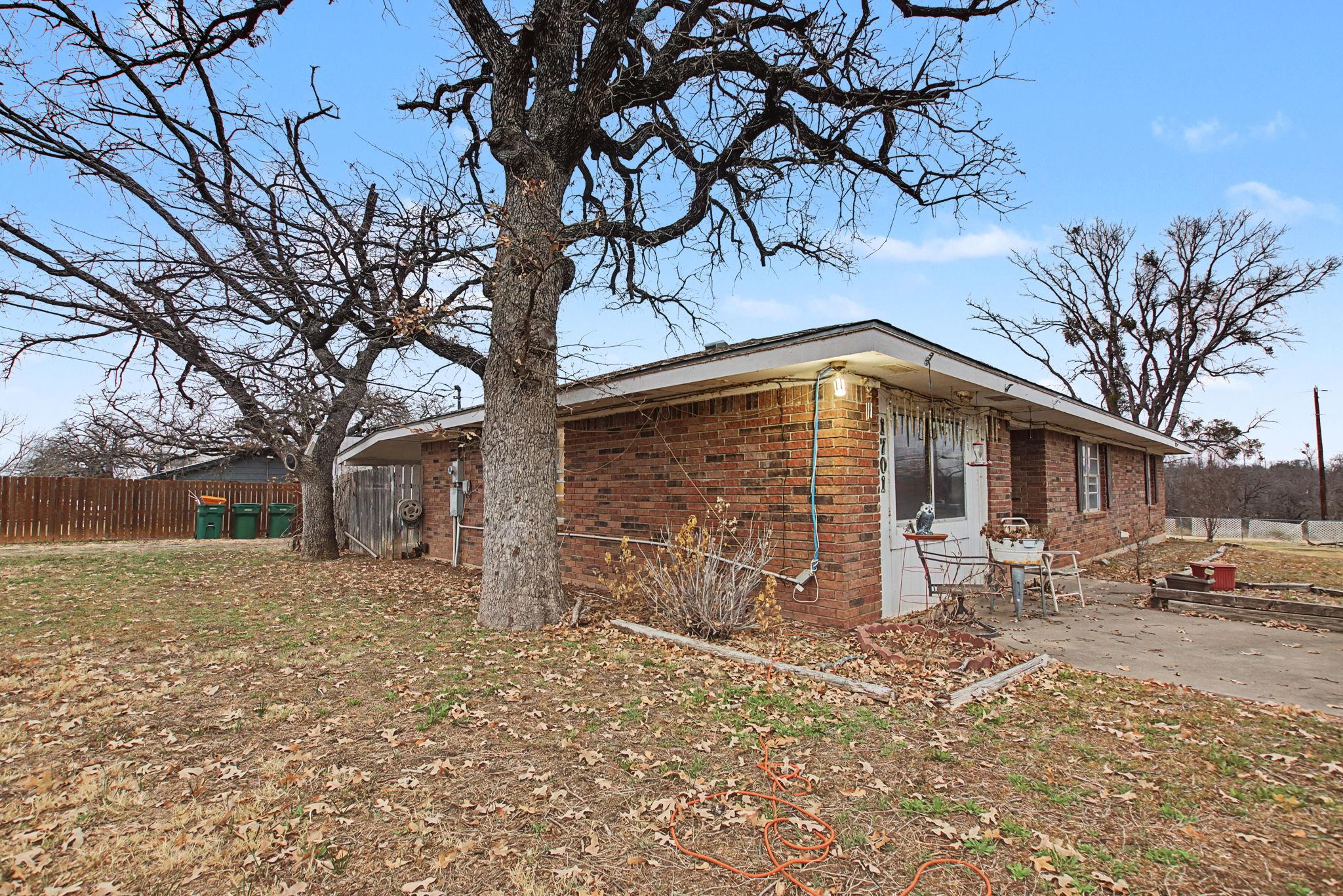 1701 Valley View Ln, Granite Shoals, TX 78654